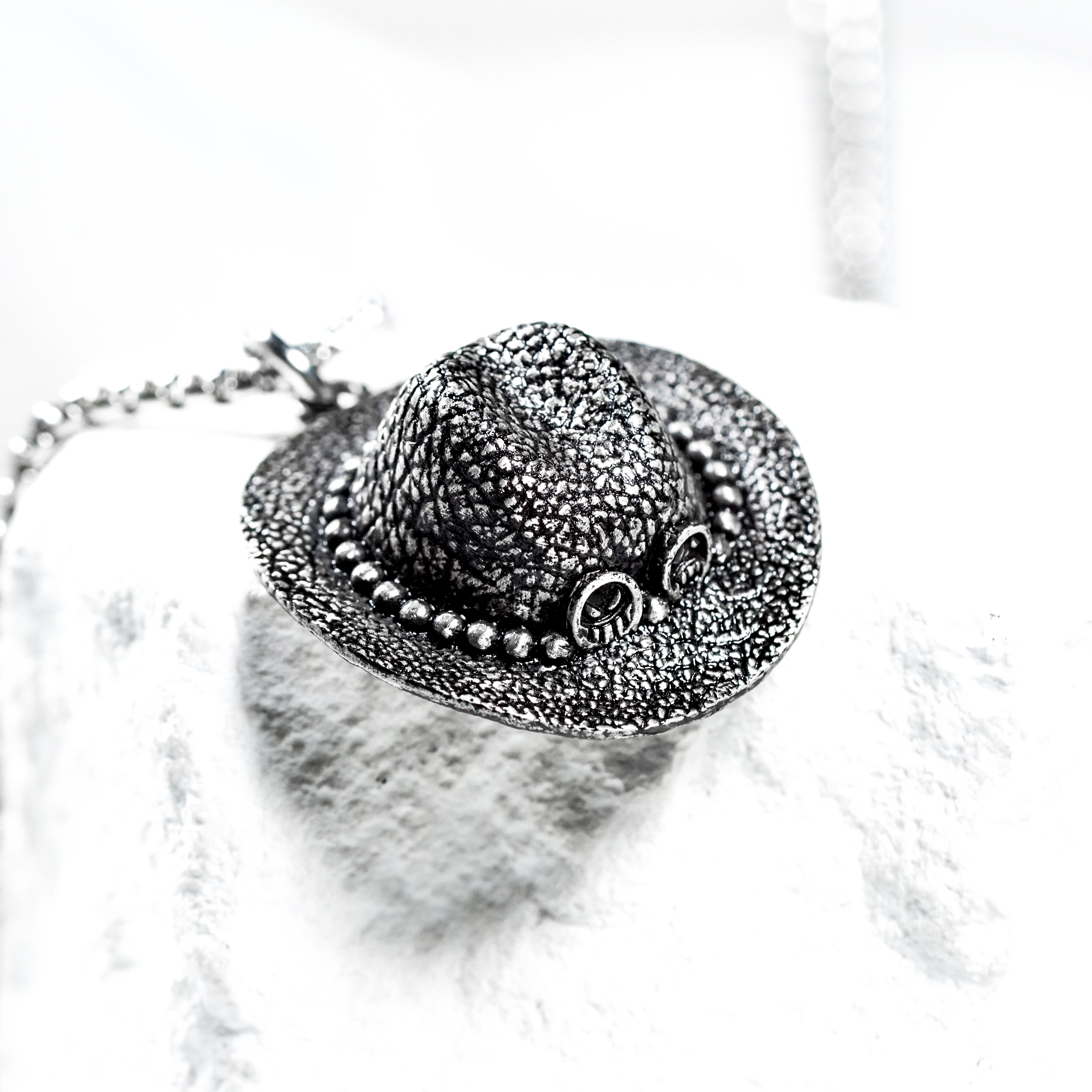 One Piece Ace's Hat Necklace, Pirates Hat Necklace, Handmade Manga-Inspired Jewelry, Perfect Gift for One Piece Fans 6 - EternaSilver DSC04533 - EternaSilver