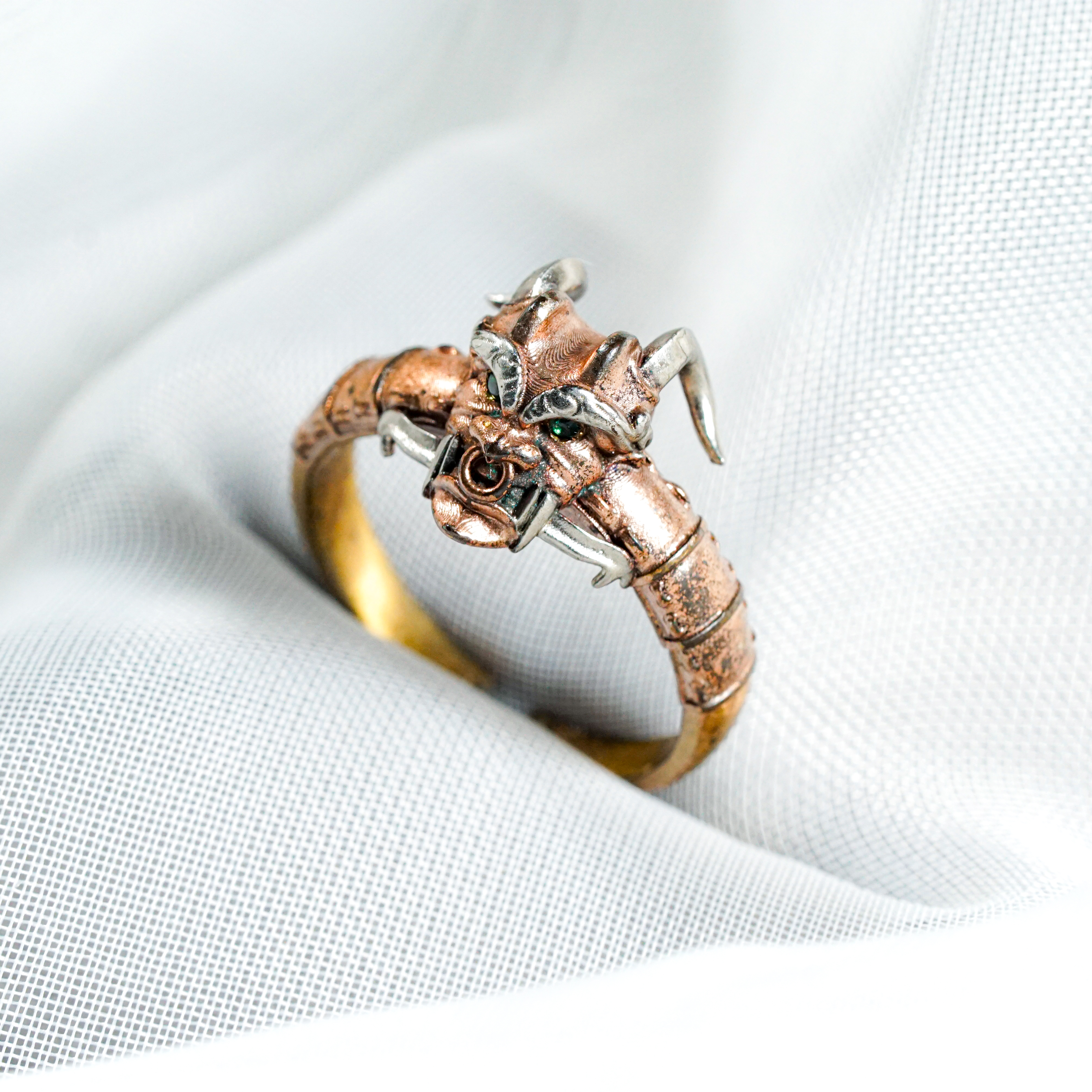 Valorant Oni Skin Jewelry, Oni Mask Ring, Handmade Sterling Gold Plated 14k/Silver 950, Unisex Signet Ring, Fantasy Fanart Jewelry 4 - EternaSilver DSC04673 - EternaSilver