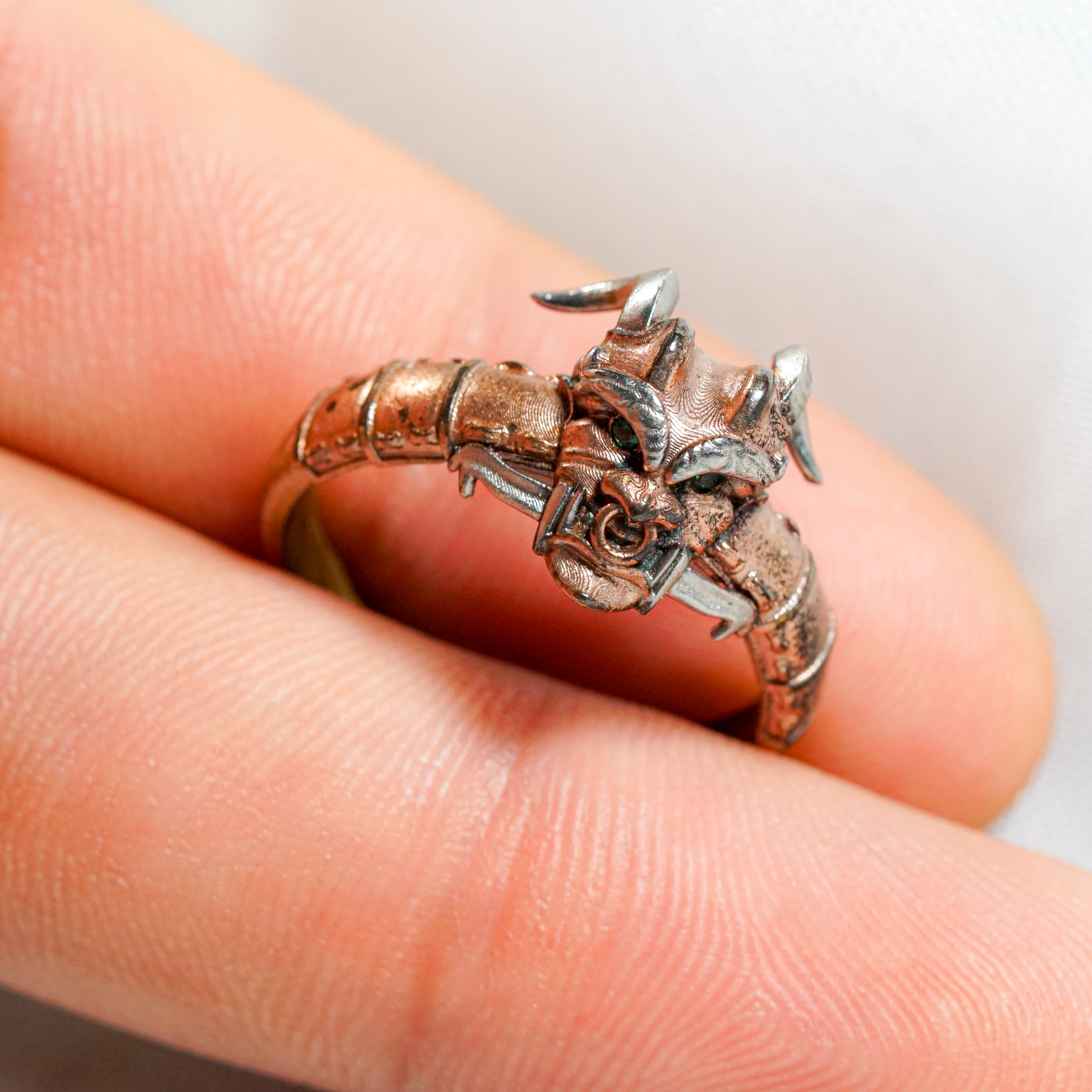 Valorant Oni Skin Jewelry, Oni Mask Ring, Handmade Sterling Gold Plated 14k/Silver 950, Unisex Signet Ring, Fantasy Fanart Jewelry 7 - EternaSilver DSC04770 - EternaSilver