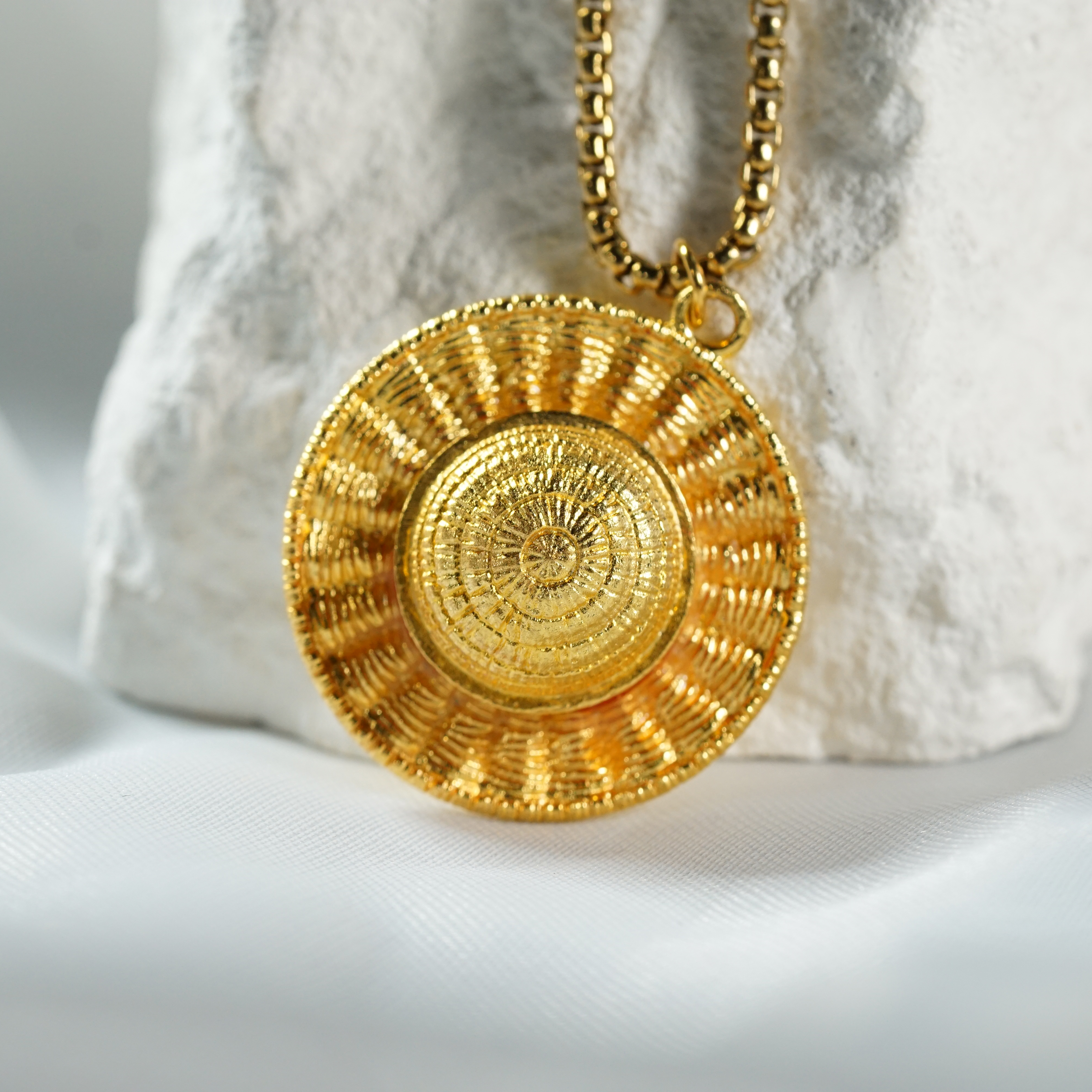 One Piece Luffy's Hat Necklace, Fanmade Straw Hat Pendant Necklace, Handmade 14k Gold Plated Fantasy Jewelry, Inspired by Monkey D. Luffy, Gift for Gamers & Collectors 4 - EternaSilver DSC05706 - EternaSilver