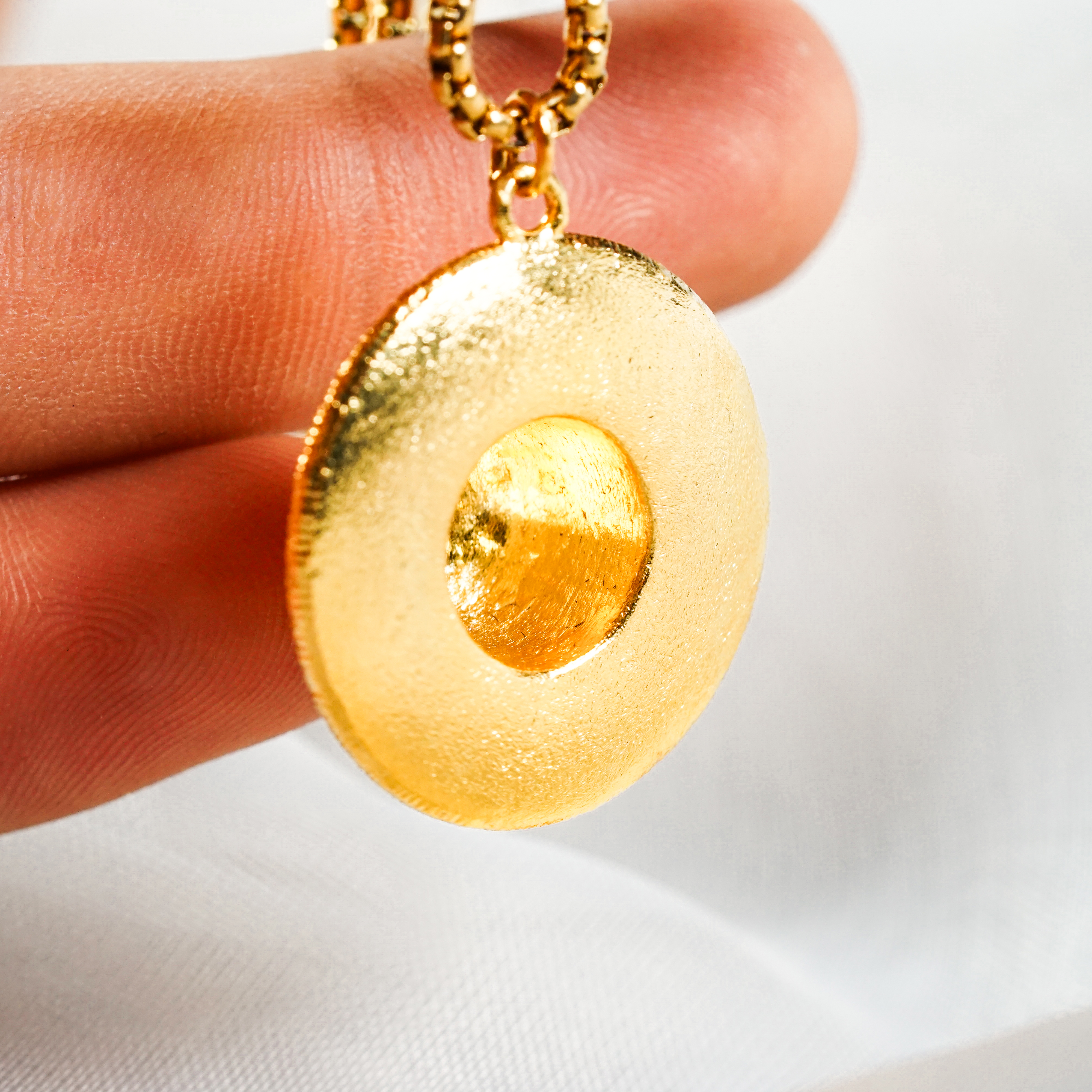 One Piece Luffy's Hat Necklace, Fanmade Straw Hat Pendant Necklace, Handmade 14k Gold Plated Fantasy Jewelry, Inspired by Monkey D. Luffy, Gift for Gamers & Collectors 9 - EternaSilver DSC05712 - EternaSilver