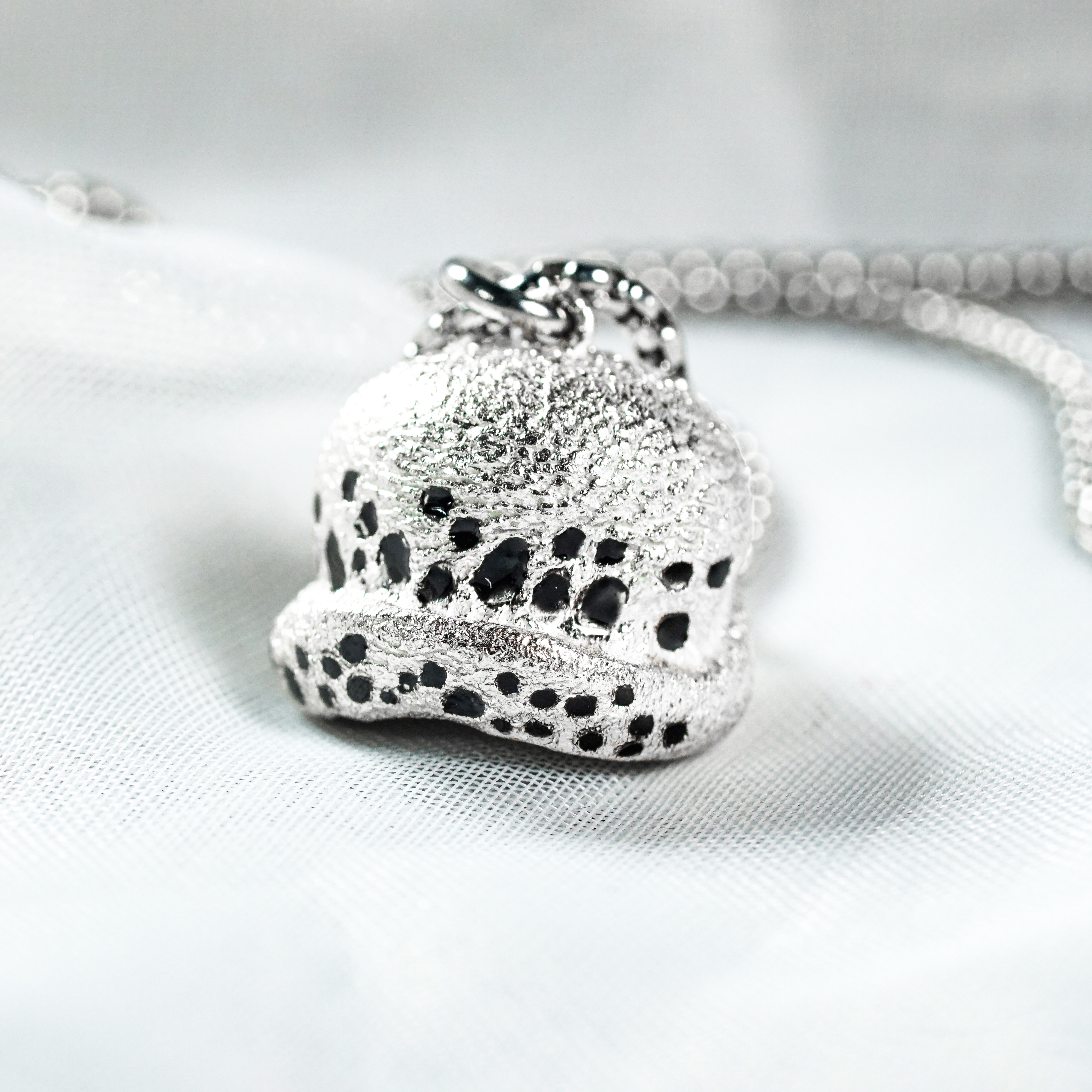 Law’s Hat Necklace