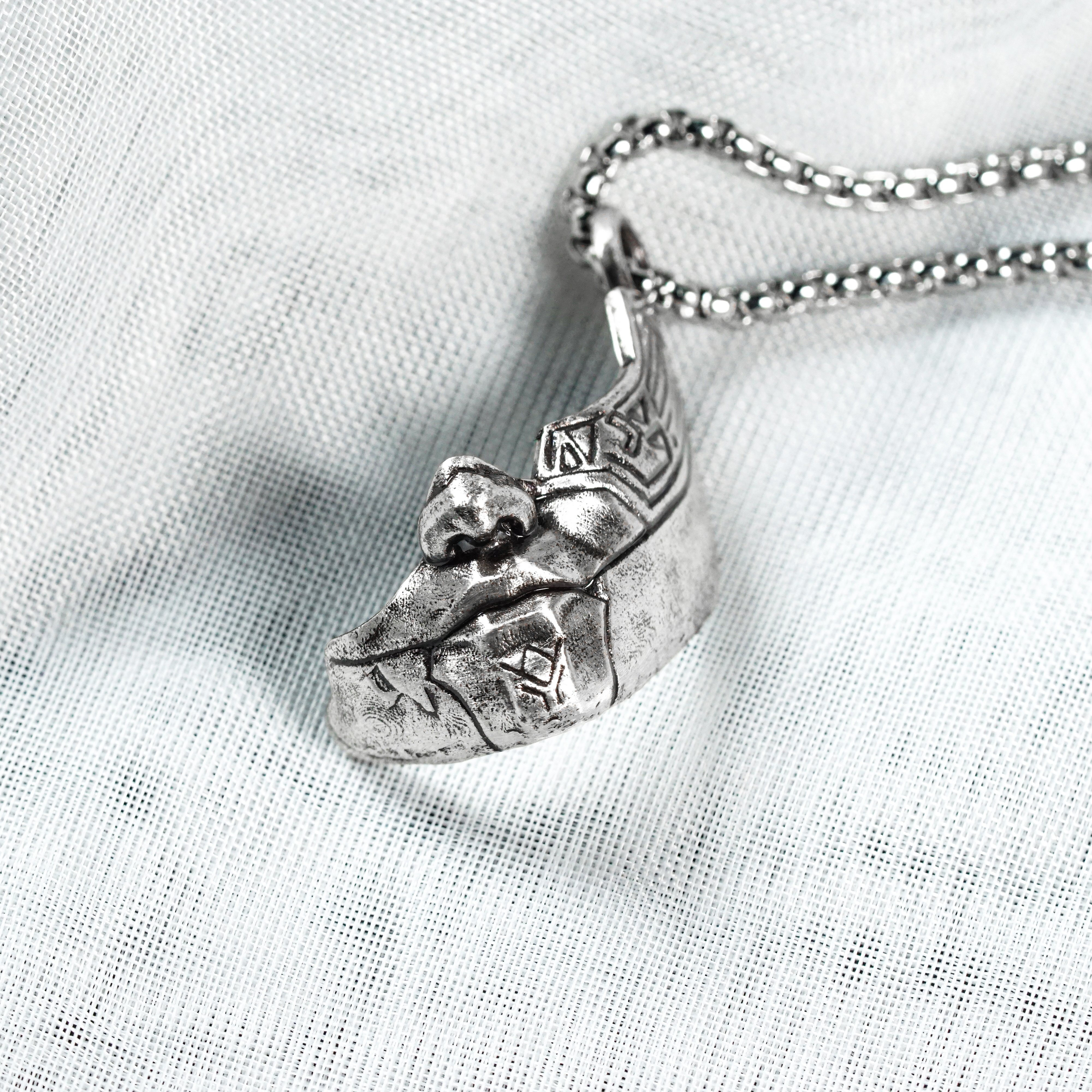 Clair Obscur: Expedition 33 Jewelry, Alicia's Mask Pendant Necklace, Handmade Silver 950 Pendant, Lumina Converter 3 - EternaSilver DSC05746 - EternaSilver
