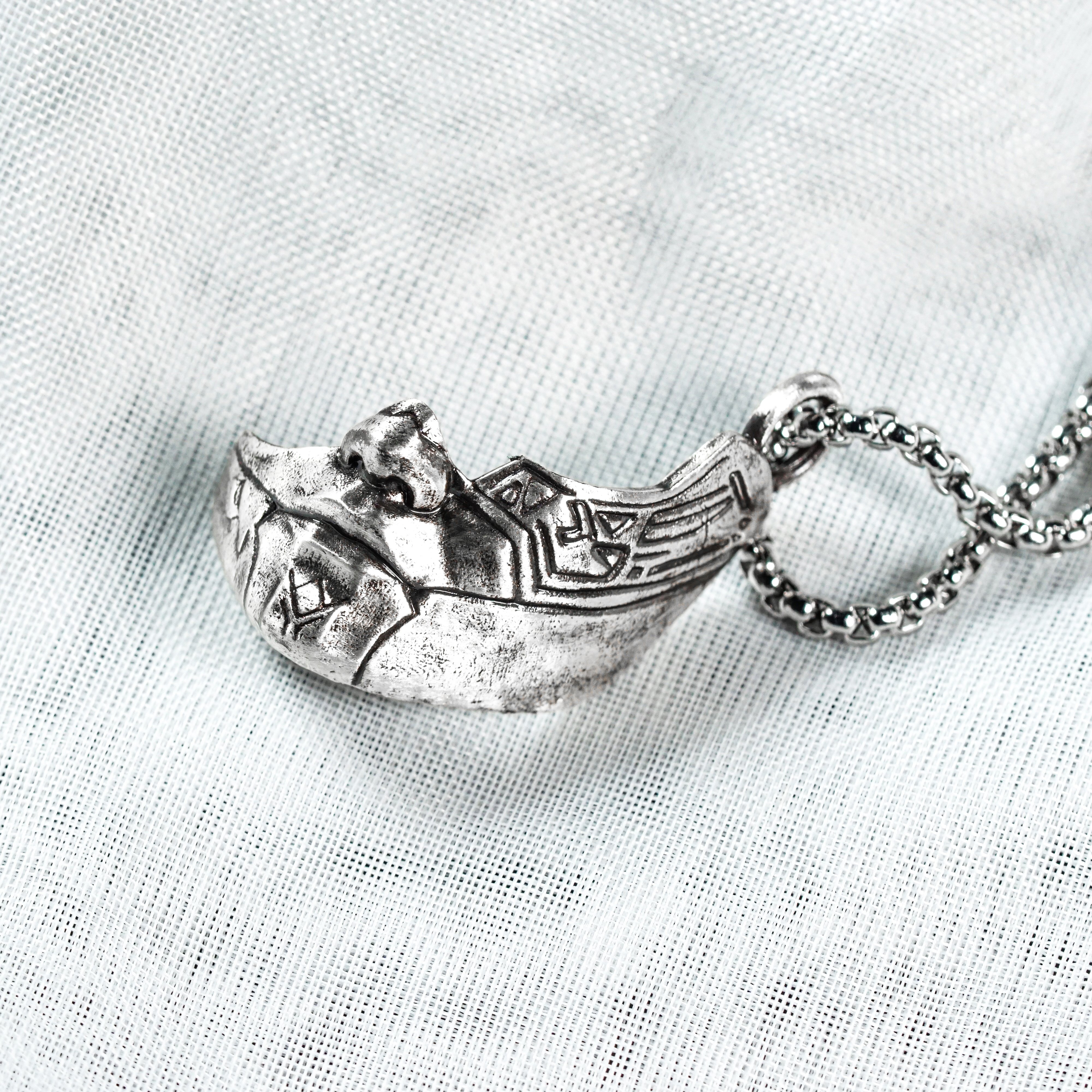 Clair Obscur: Expedition 33 Jewelry, Alicia's Mask Pendant Necklace, Handmade Silver 950 Pendant, Lumina Converter 5 - EternaSilver DSC05748 - EternaSilver