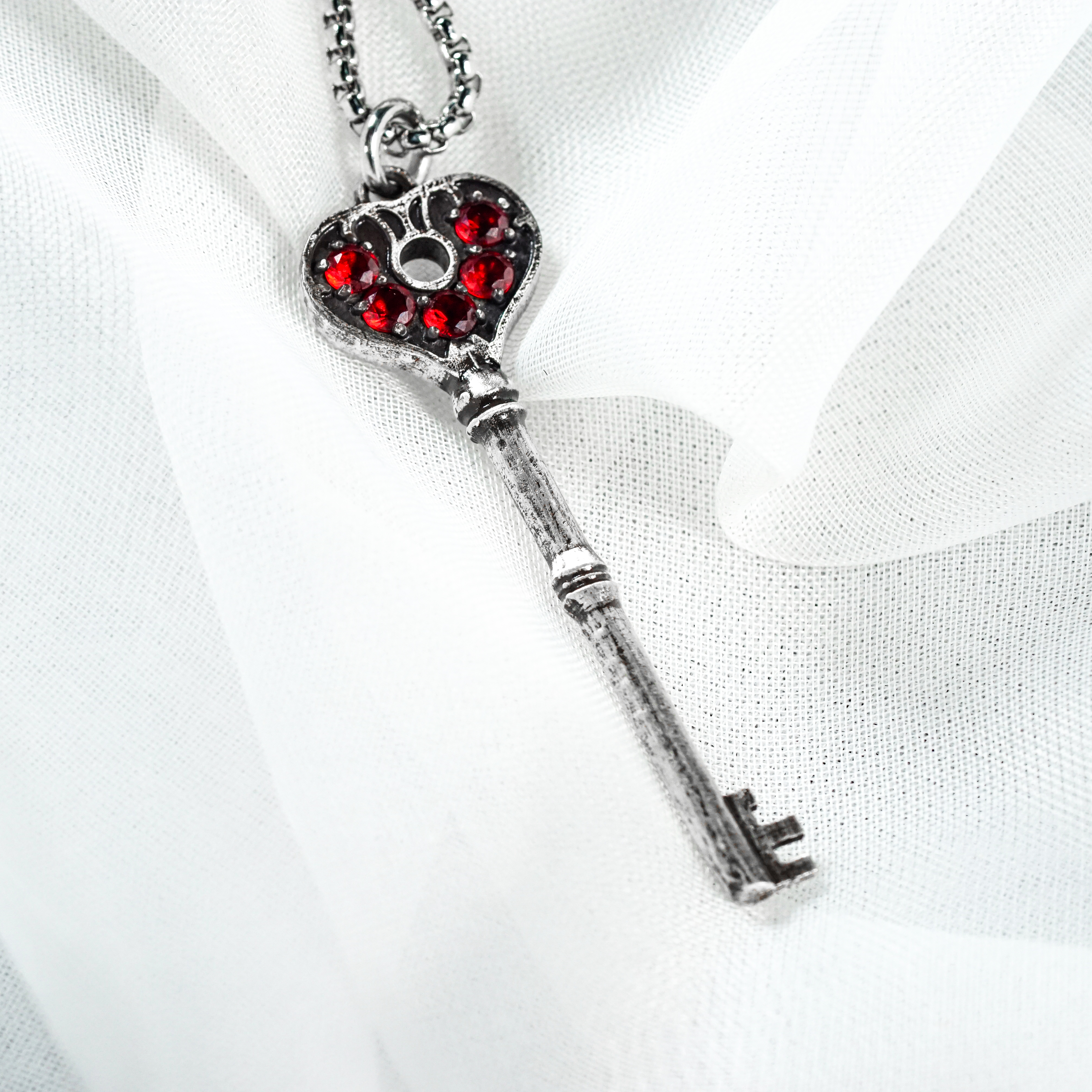 Resident Evil 2 Remake Precinct Key Pendant Necklace Set, 950 Sterling Silver Club, Diamond, Spade & Heart Keys with Gemstones 3 - EternaSilver DSC05761 - EternaSilver