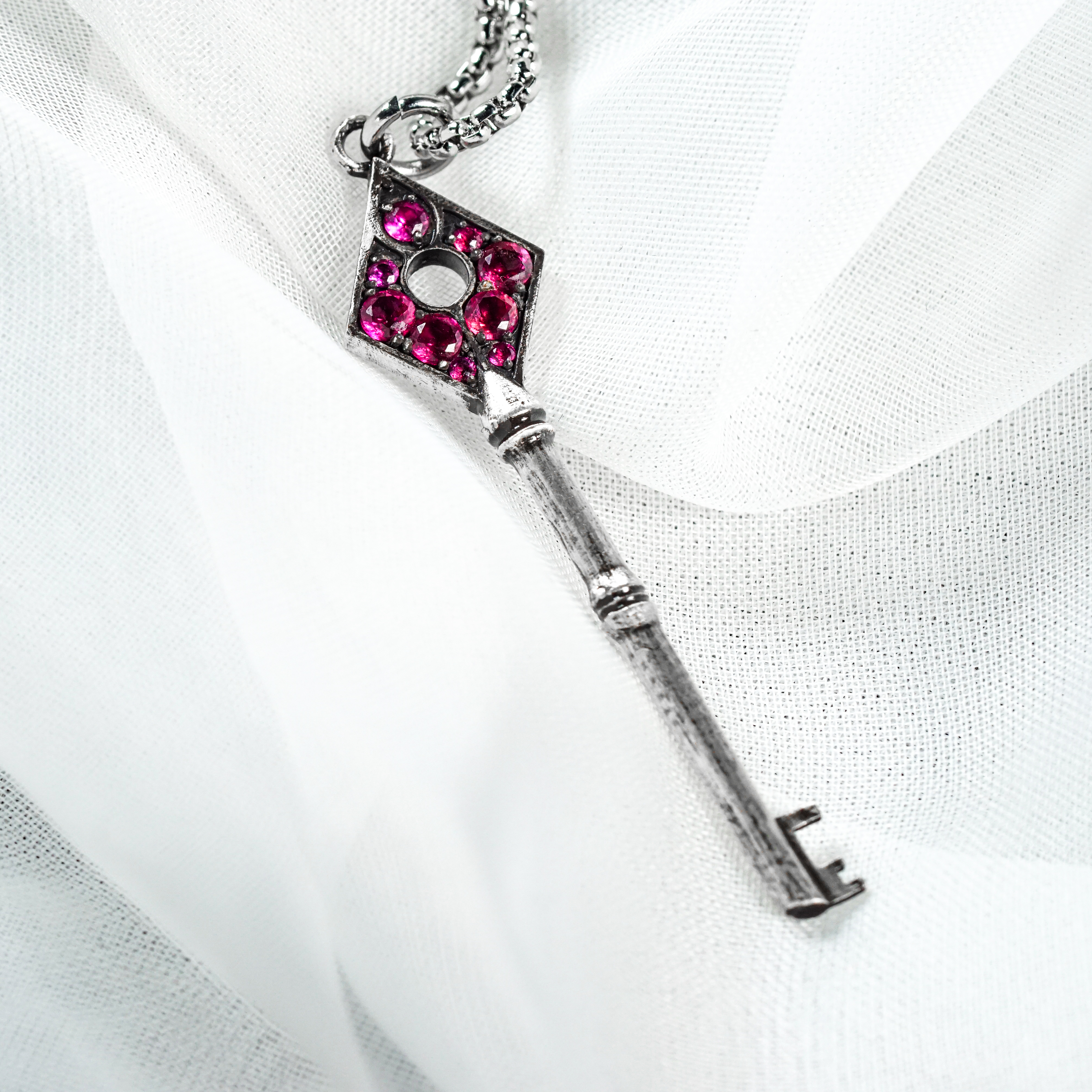 Resident Evil 2 Remake Precinct Key Pendant Necklace Set, 950 Sterling Silver Club, Diamond, Spade & Heart Keys with Gemstones 5 - EternaSilver DSC05763 - EternaSilver