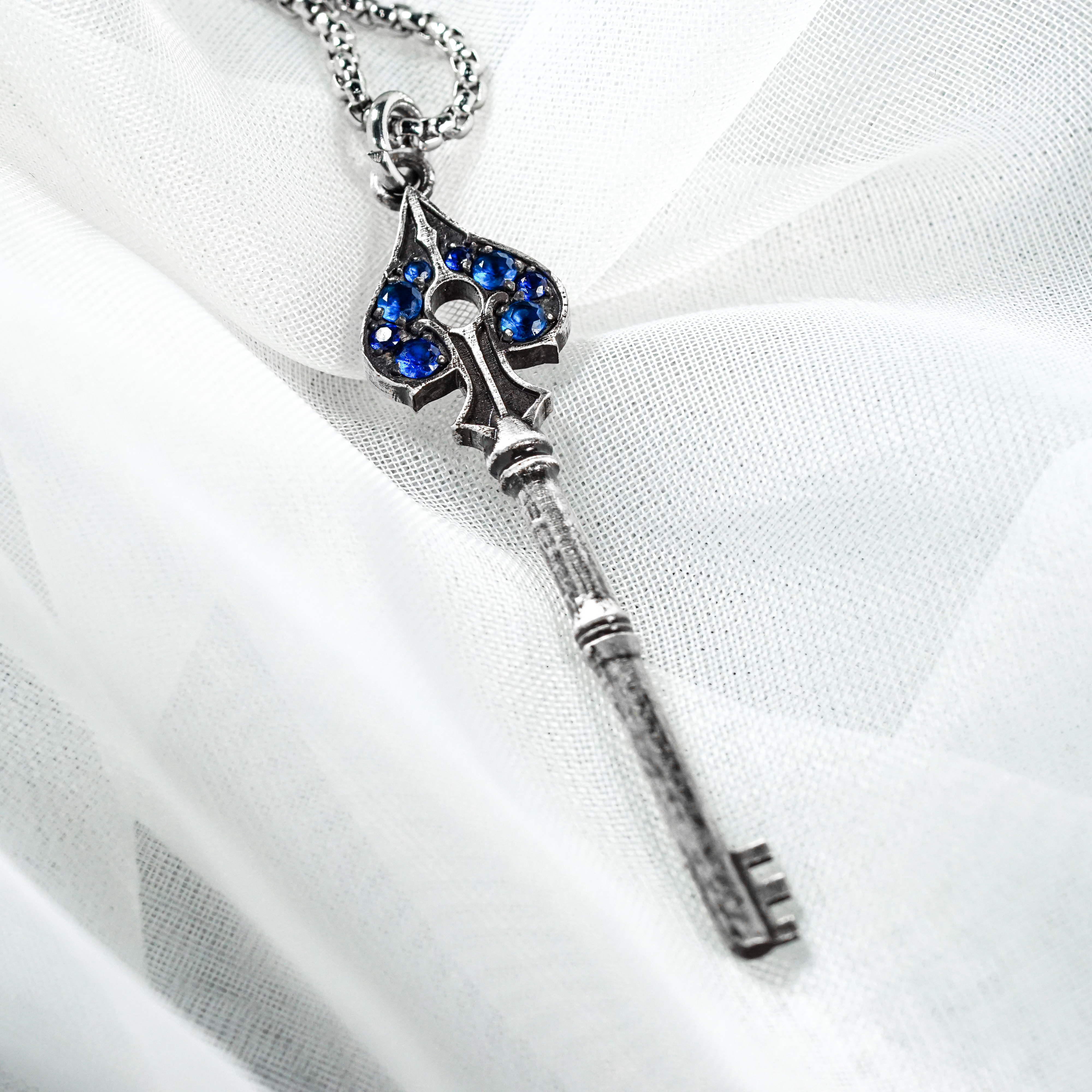 Resident Evil 2 Remake Precinct Key Pendant Necklace Set, 950 Sterling Silver Club, Diamond, Spade & Heart Keys with Gemstones 4 - EternaSilver DSC05765 - EternaSilver