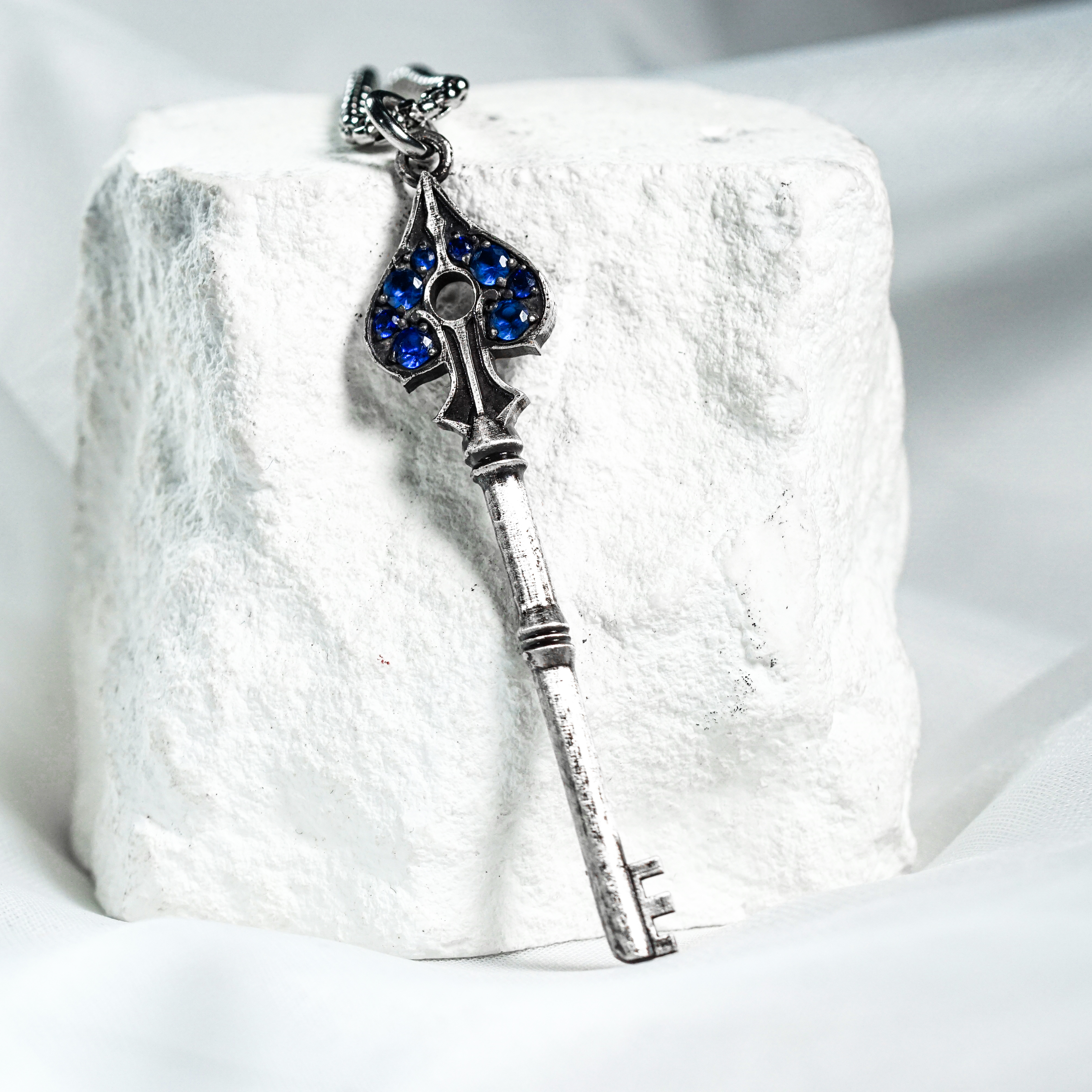 Resident Evil 2 Remake Precinct Key Pendant Necklace Set, 950 Sterling Silver Club, Diamond, Spade & Heart Keys with Gemstones 19 - EternaSilver DSC05796 - EternaSilver
