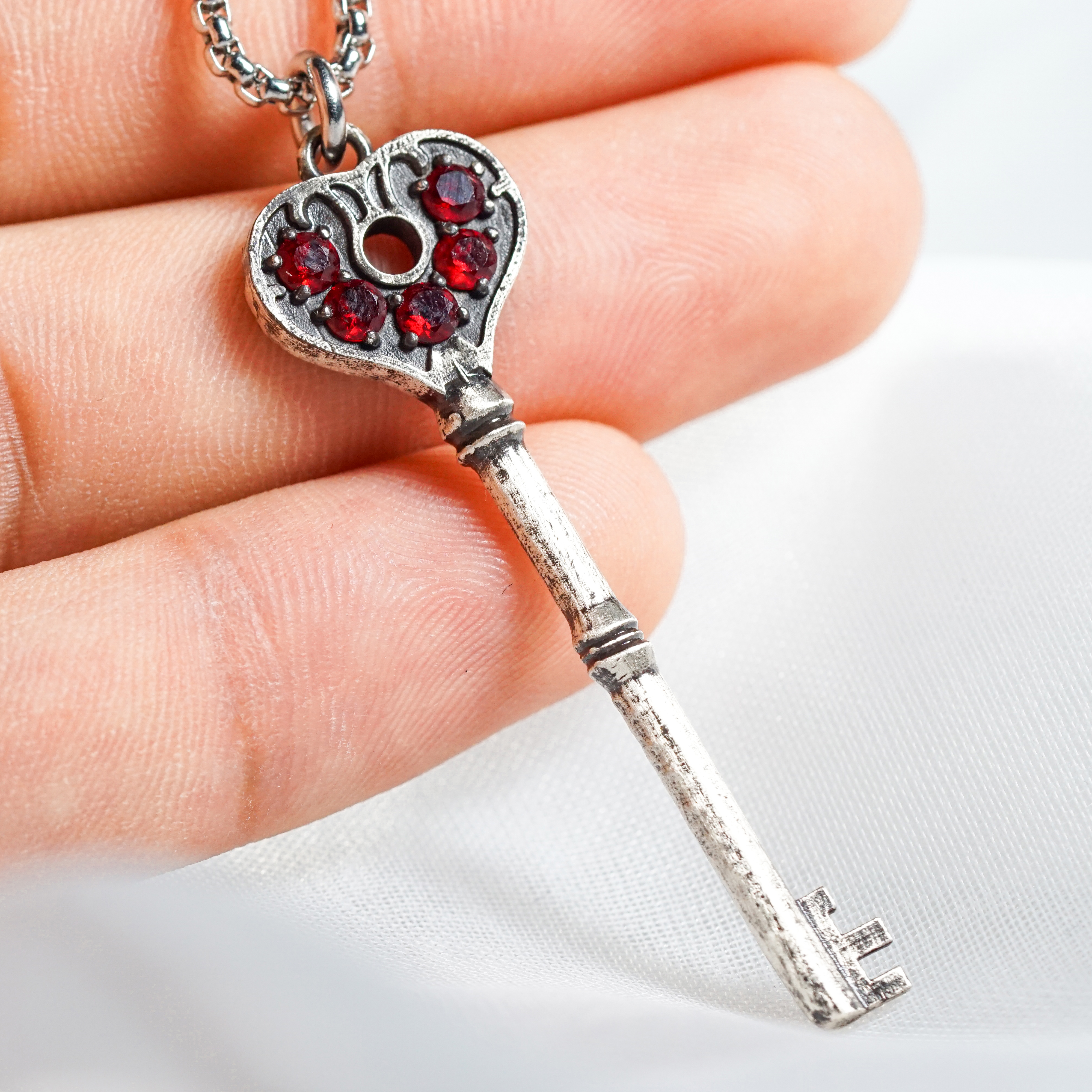 Resident Evil 2 Remake Precinct Key Pendant Necklace Set, 950 Sterling Silver Club, Diamond, Spade & Heart Keys with Gemstones 15 - EternaSilver DSC05830 - EternaSilver