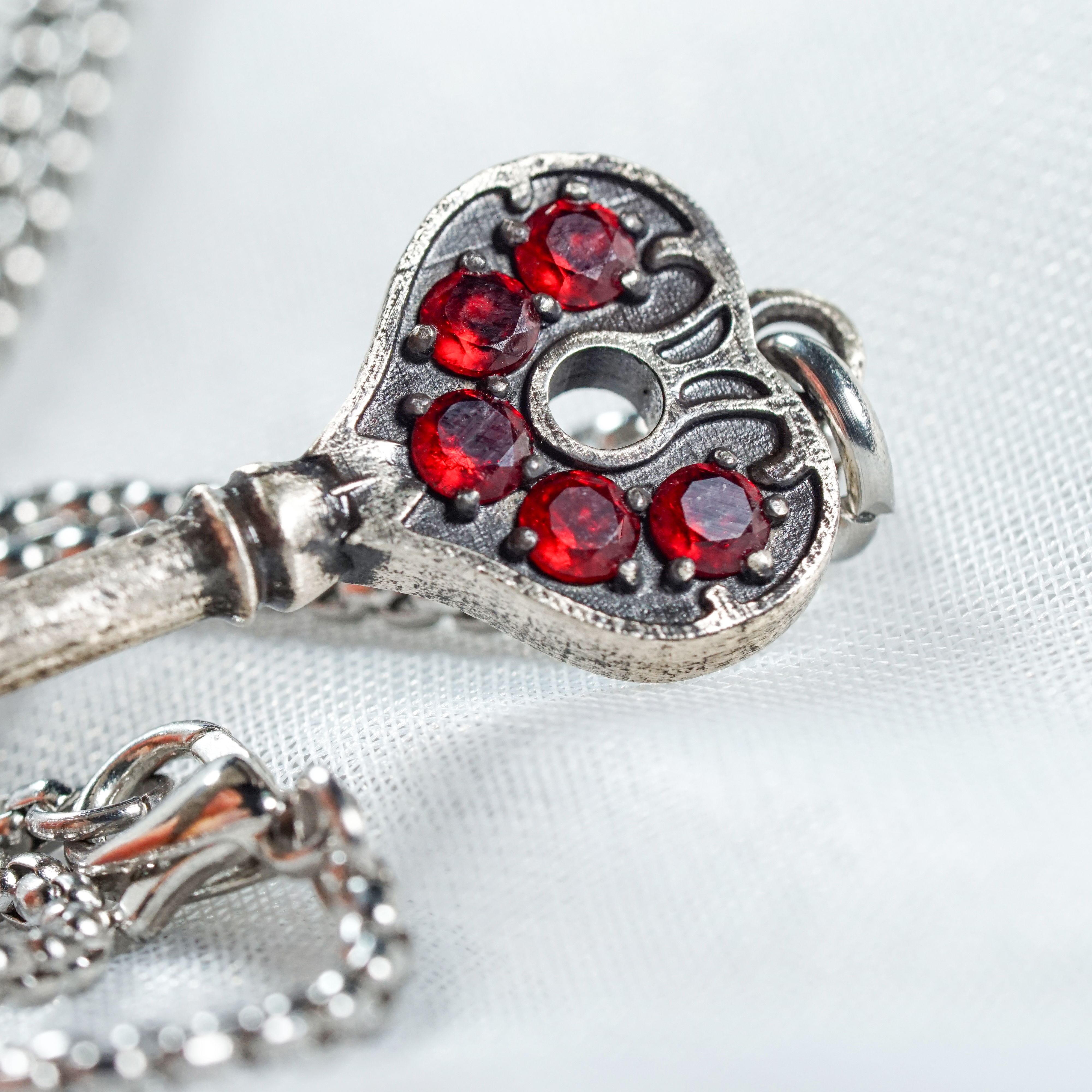 Resident Evil 2 Remake Precinct Key Pendant Necklace Set, 950 Sterling Silver Club, Diamond, Spade & Heart Keys with Gemstones 16 - EternaSilver DSC05832 - EternaSilver