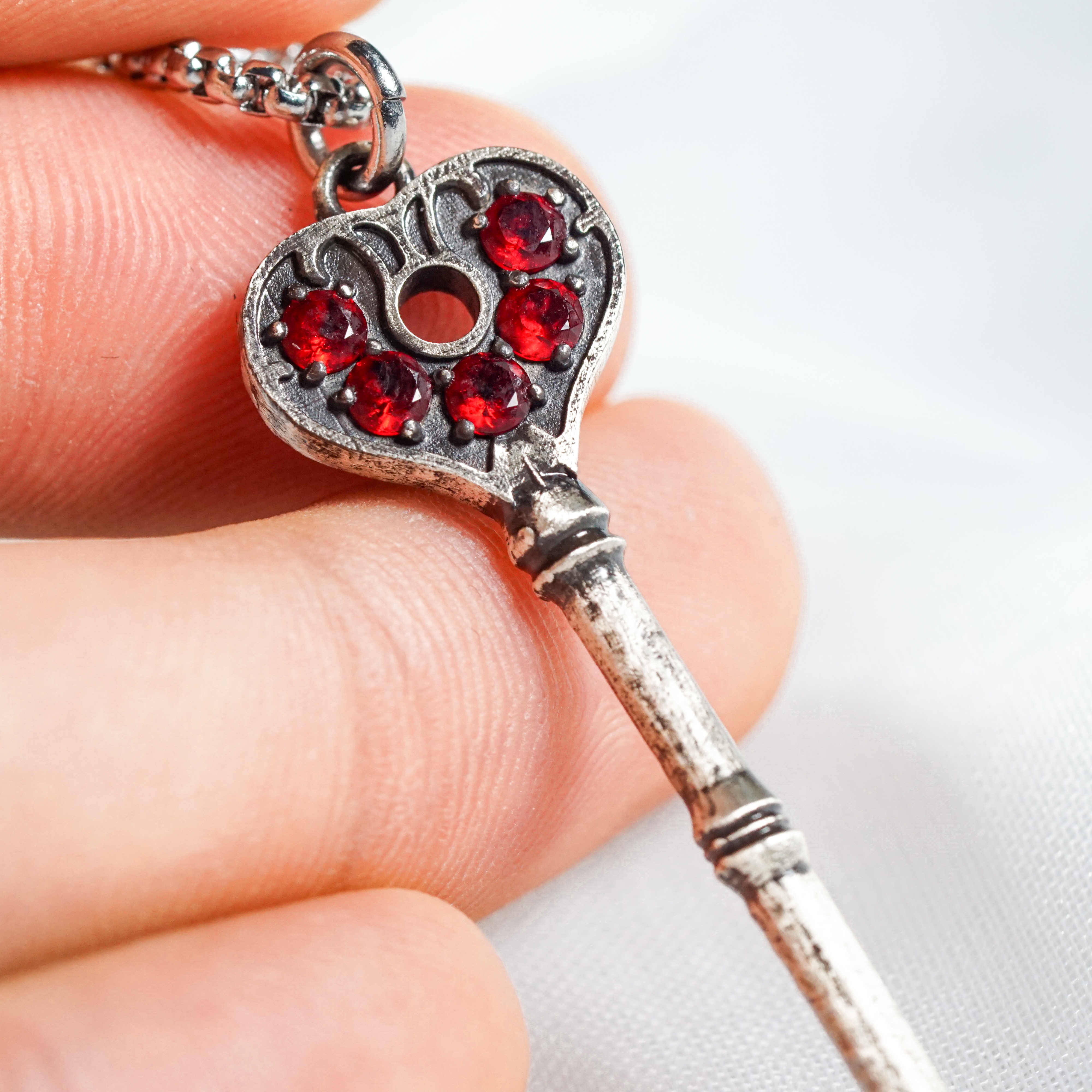 Resident Evil 2 Remake Precinct Key Pendant Necklace Set, 950 Sterling Silver Club, Diamond, Spade & Heart Keys with Gemstones 17 - EternaSilver DSC05833 - EternaSilver