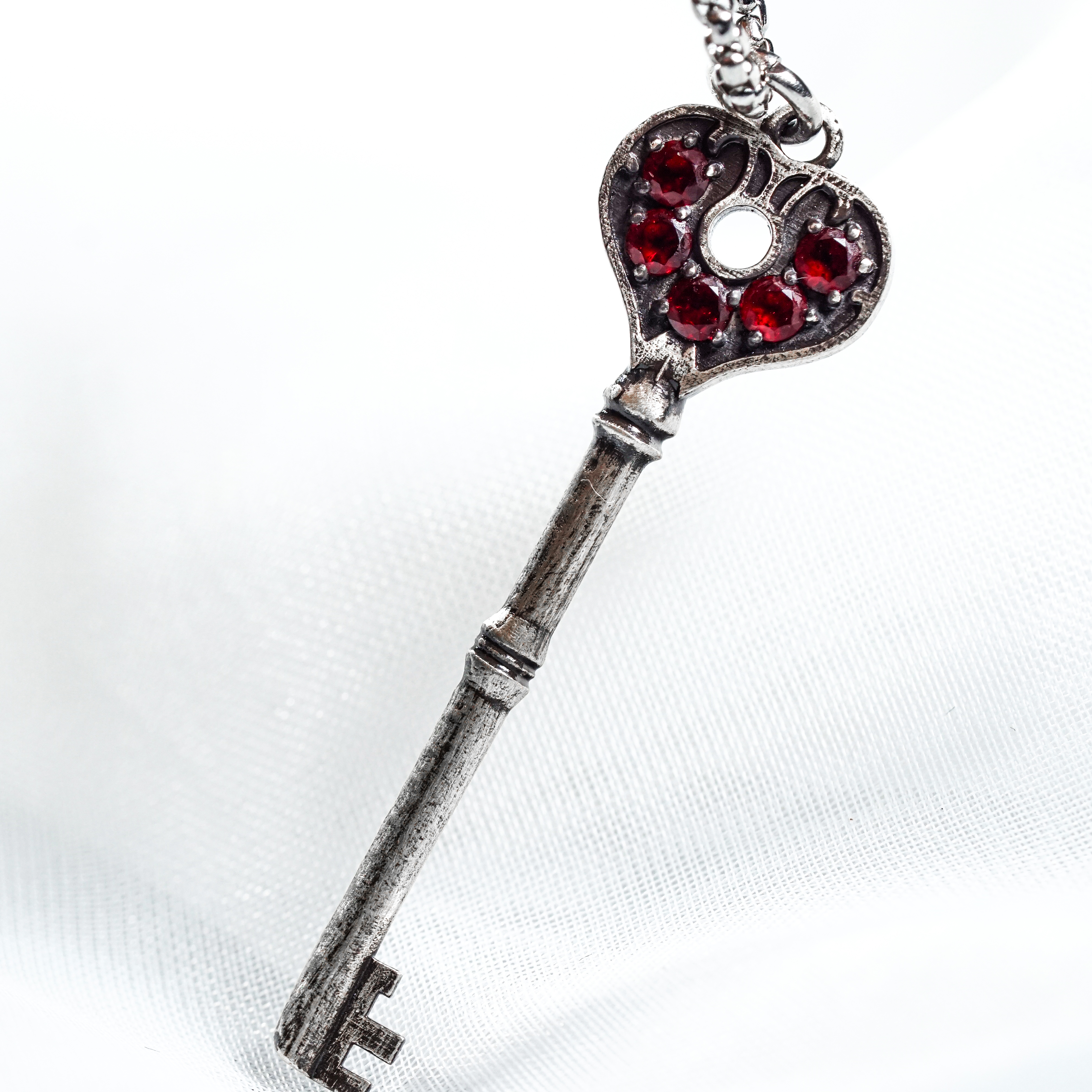 Resident Evil 2 Remake Precinct Key Pendant Necklace Set, 950 Sterling Silver Club, Diamond, Spade & Heart Keys with Gemstones 18 - EternaSilver DSC05836 - EternaSilver