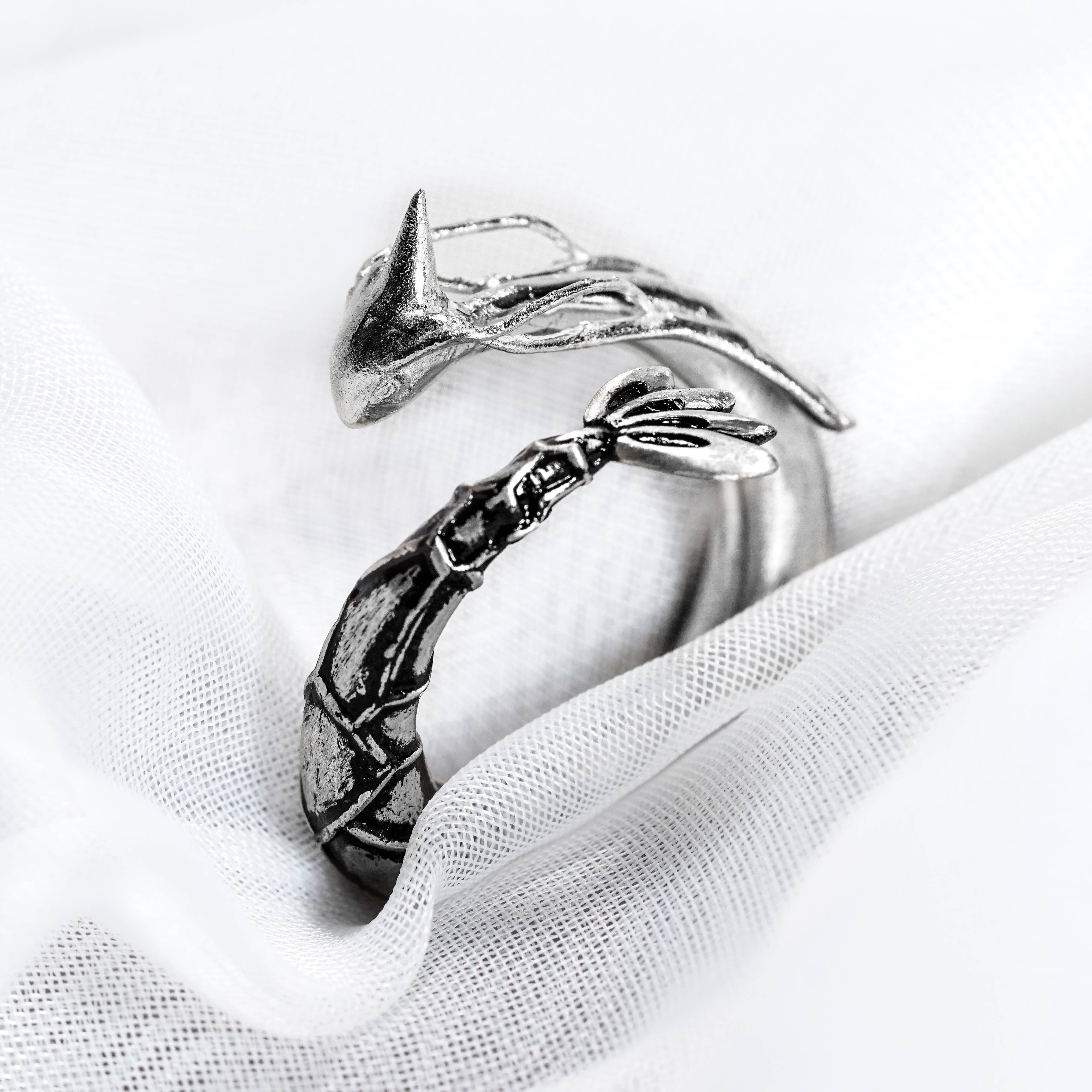 Pokemon Milotic Ring, Handmade 950 Silver Ring, Unique Jewelry Gift for Pokemon Fans 4 - EternaSilver DSC07024 - EternaSilver