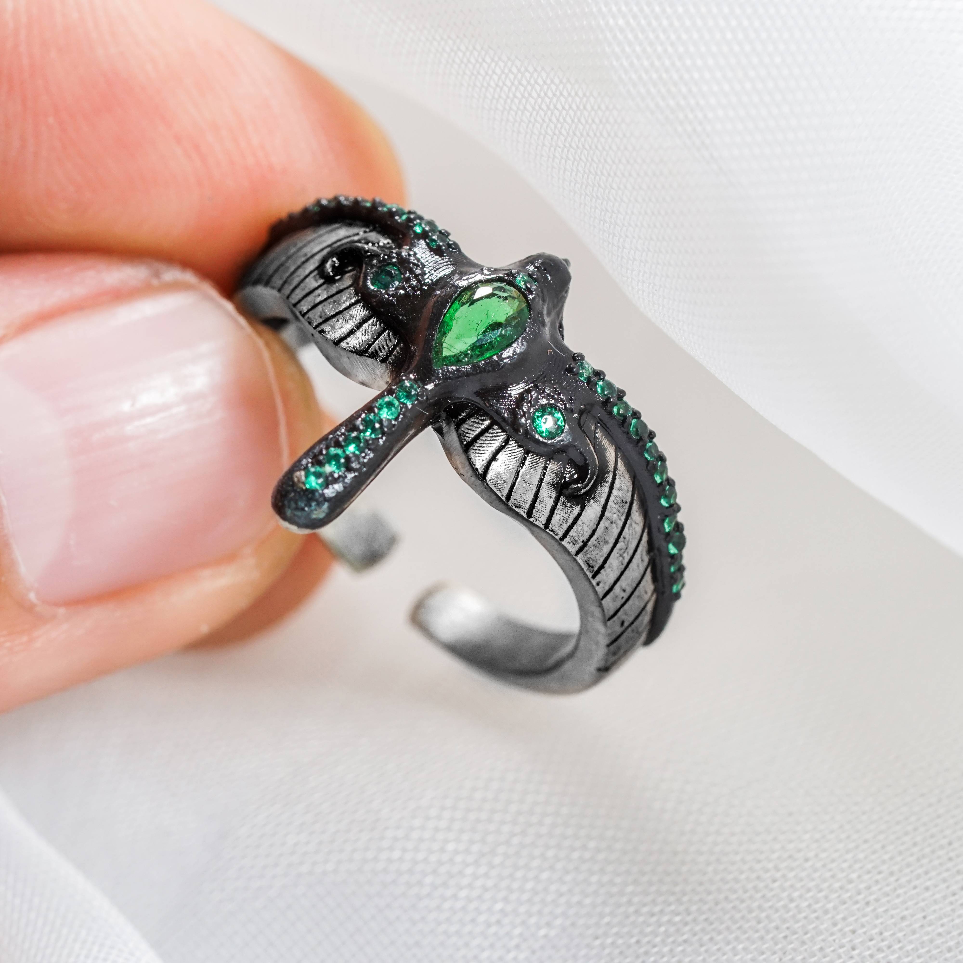 Baldur's Gate 3 Ring of Evasion, Custom Handmade 950 Silver Jewelry, Perfect for BG3 Fans and DnD Players 3 - EternaSilver DSC07291 - EternaSilver