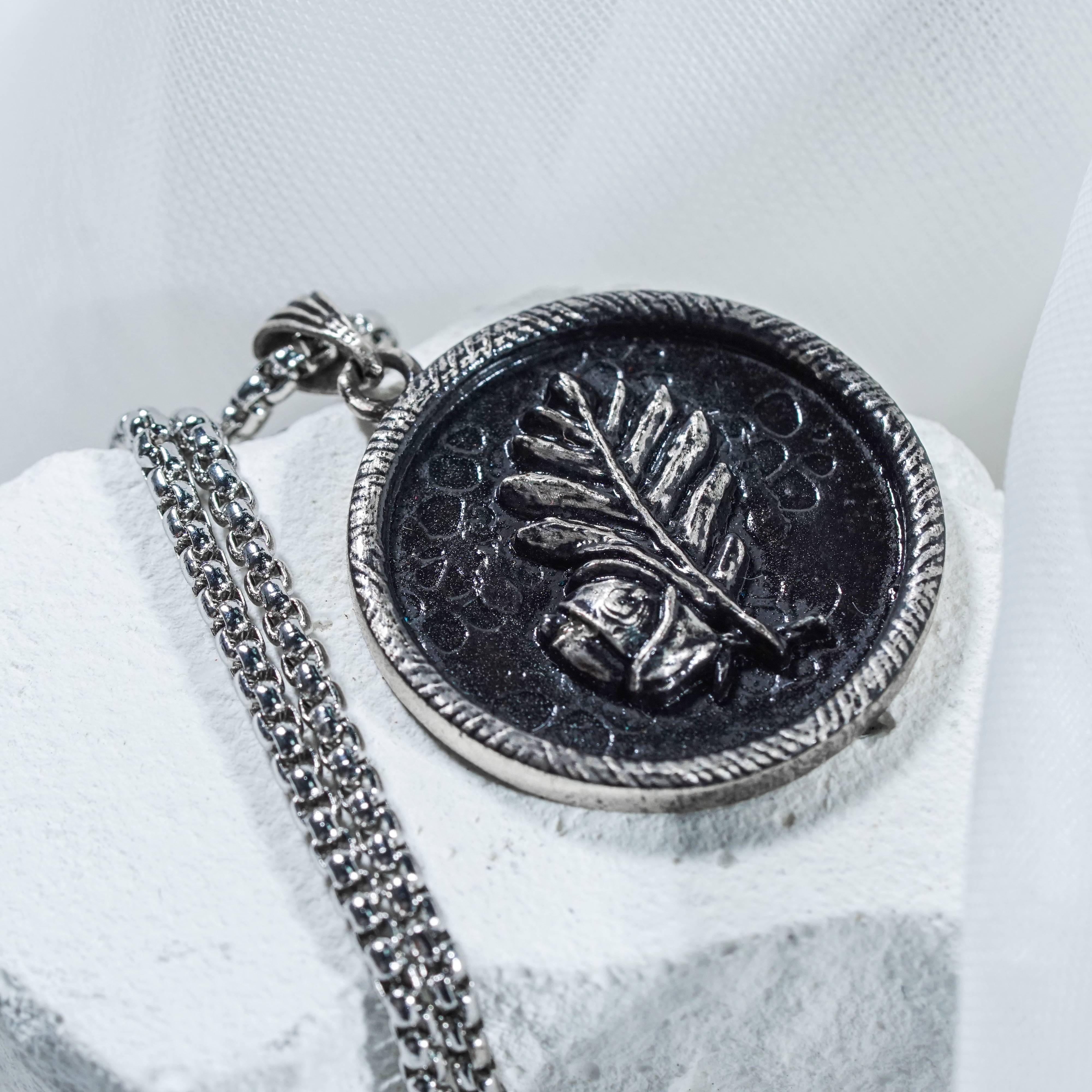 Baldur's Gate 3 Halsin Necklace Handmade Silver, 950 Silver Pendant, BG3 Halsin Jewelry Gift, Baldur's Gate 3 Collectible 6 - EternaSilver DSC07720 - EternaSilver