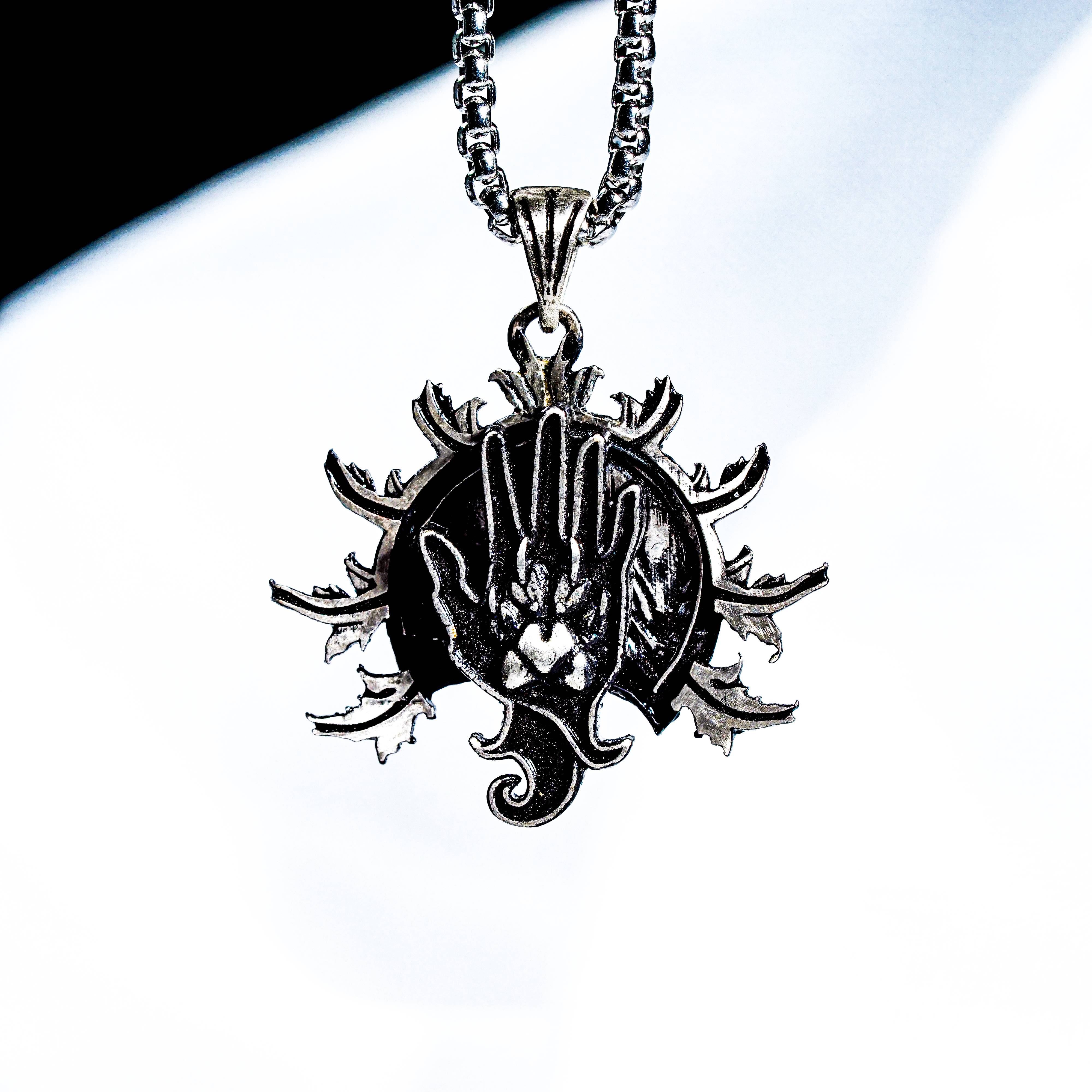 Baldur's Gate 3 Ranger Silver 950 Badge Necklace, Unique Silver Pendant Inspired by BG3, Gift for Fans of Baldur's Gate 3