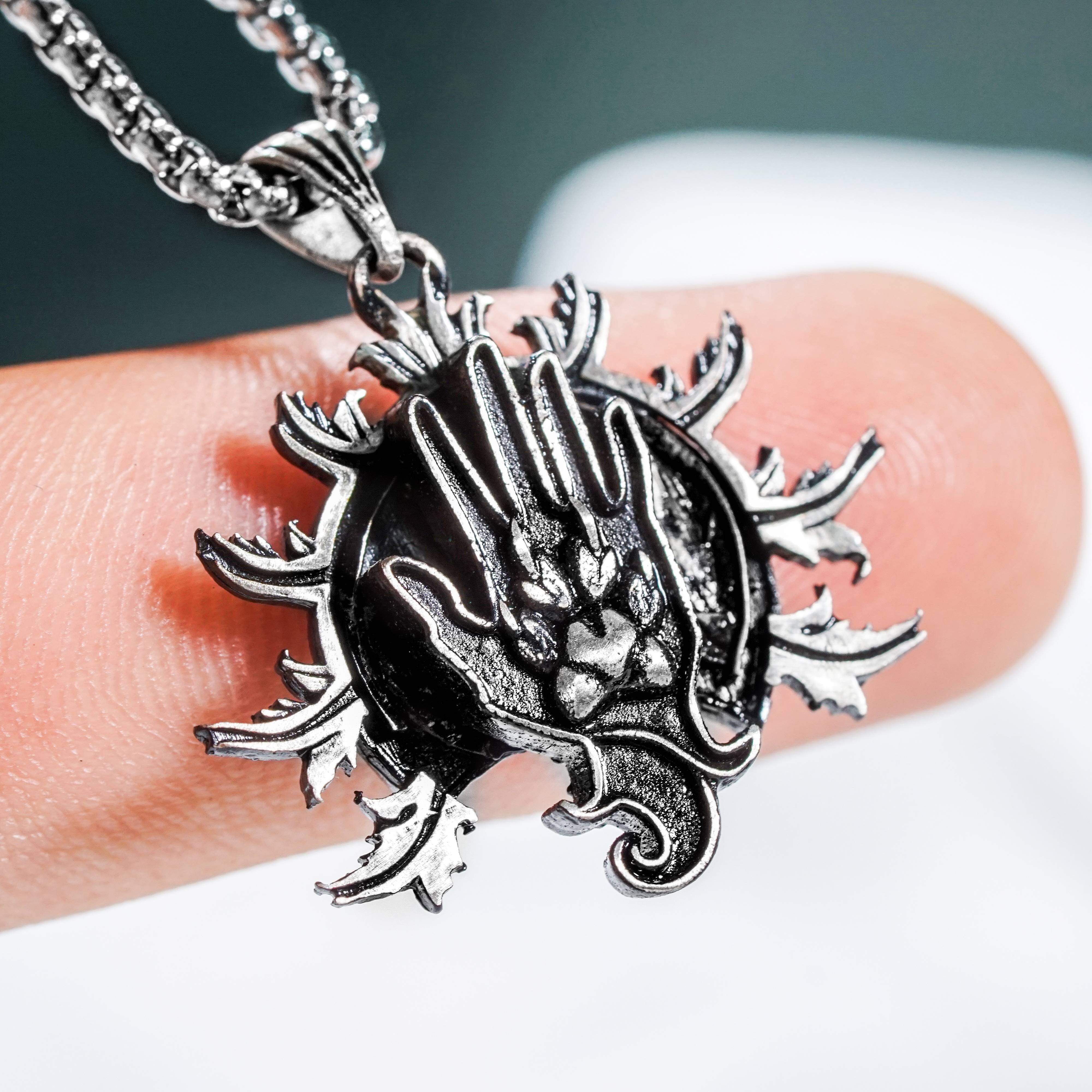 Baldur's Gate 3 Ranger Silver 950 Badge Necklace, Unique Silver Pendant Inspired by BG3, Gift for Fans of Baldur's Gate 3 6 - EternaSilver DSC07918 - EternaSilver