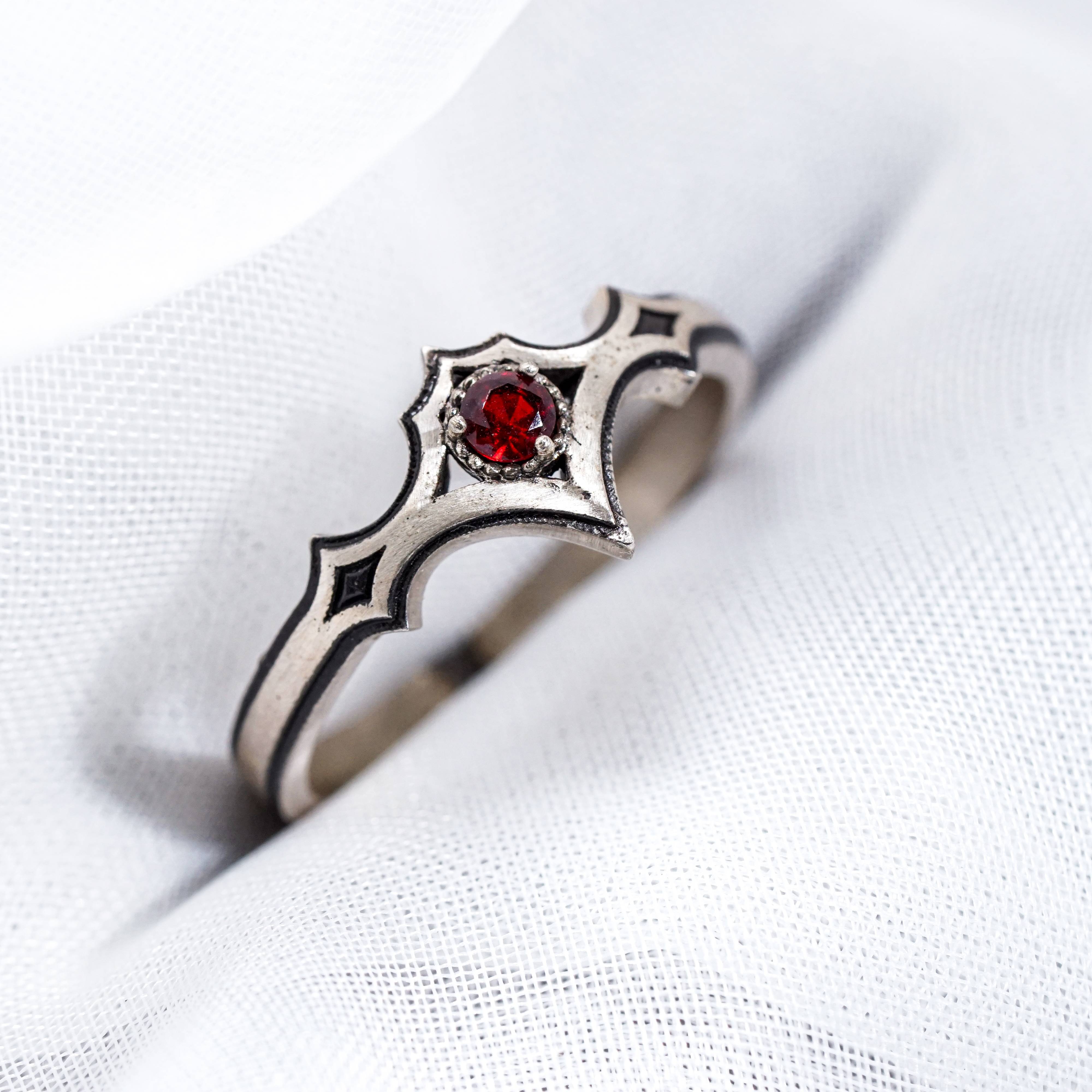 Baldur's Gate 3 Szarr Family Ring, Handmade 950 Silver Cazador’s Ring, Custom BG3 Jewelry for DnD and RPG Fans 10 - EternaSilver DSC08043 - EternaSilver