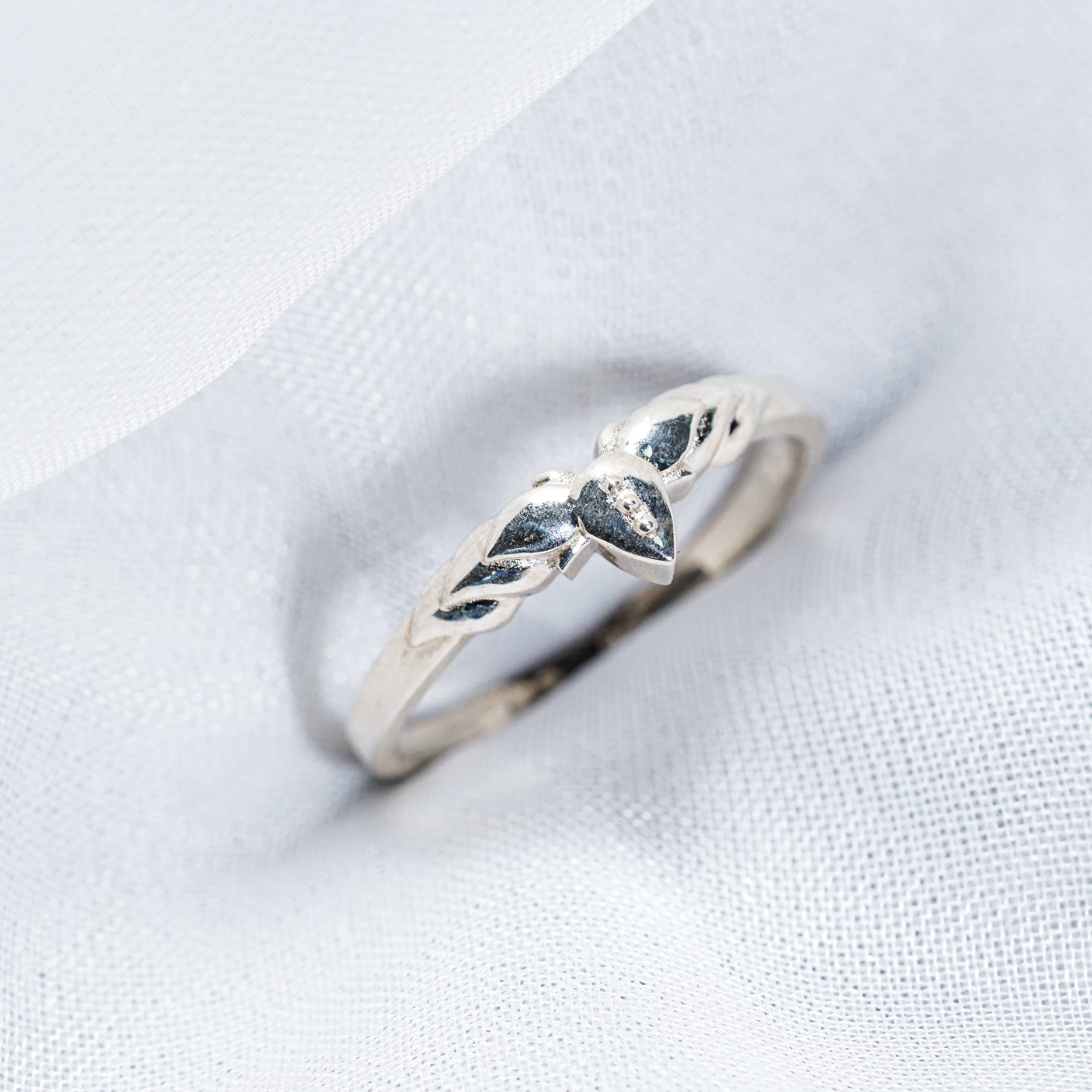 Frieren Mirrored Lotus Ring, 950 Sterling Silver Dainty Anime Lotus Engagement & Cottagecore Ring, Gift for Her, Engagement Ring