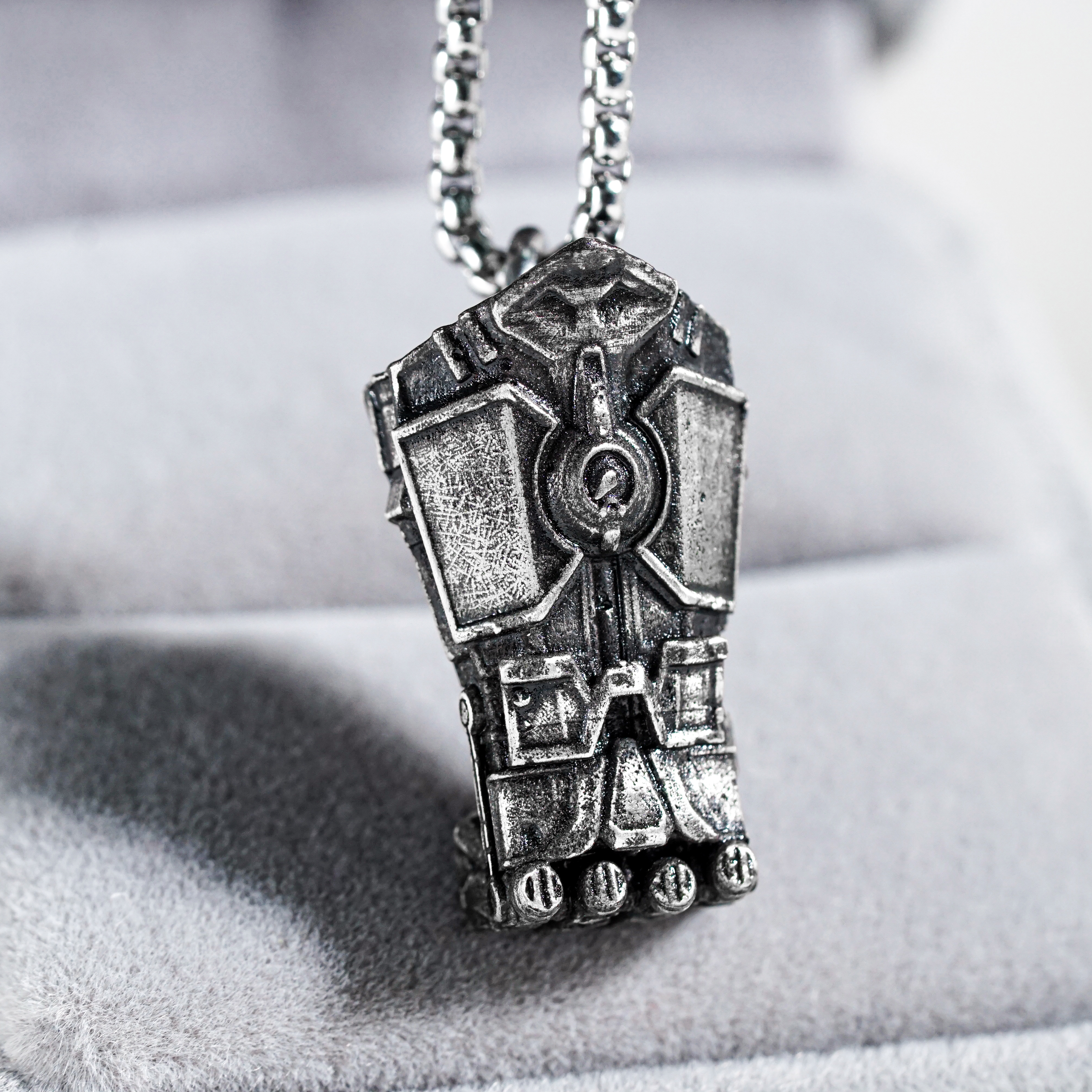 LOL Arcane Jewelry, Vi Gauntlet Necklace, Sterling Silver Gamer Necklace, Arcane Legend Fashion Piece, Handmade 950 Silver Necklace