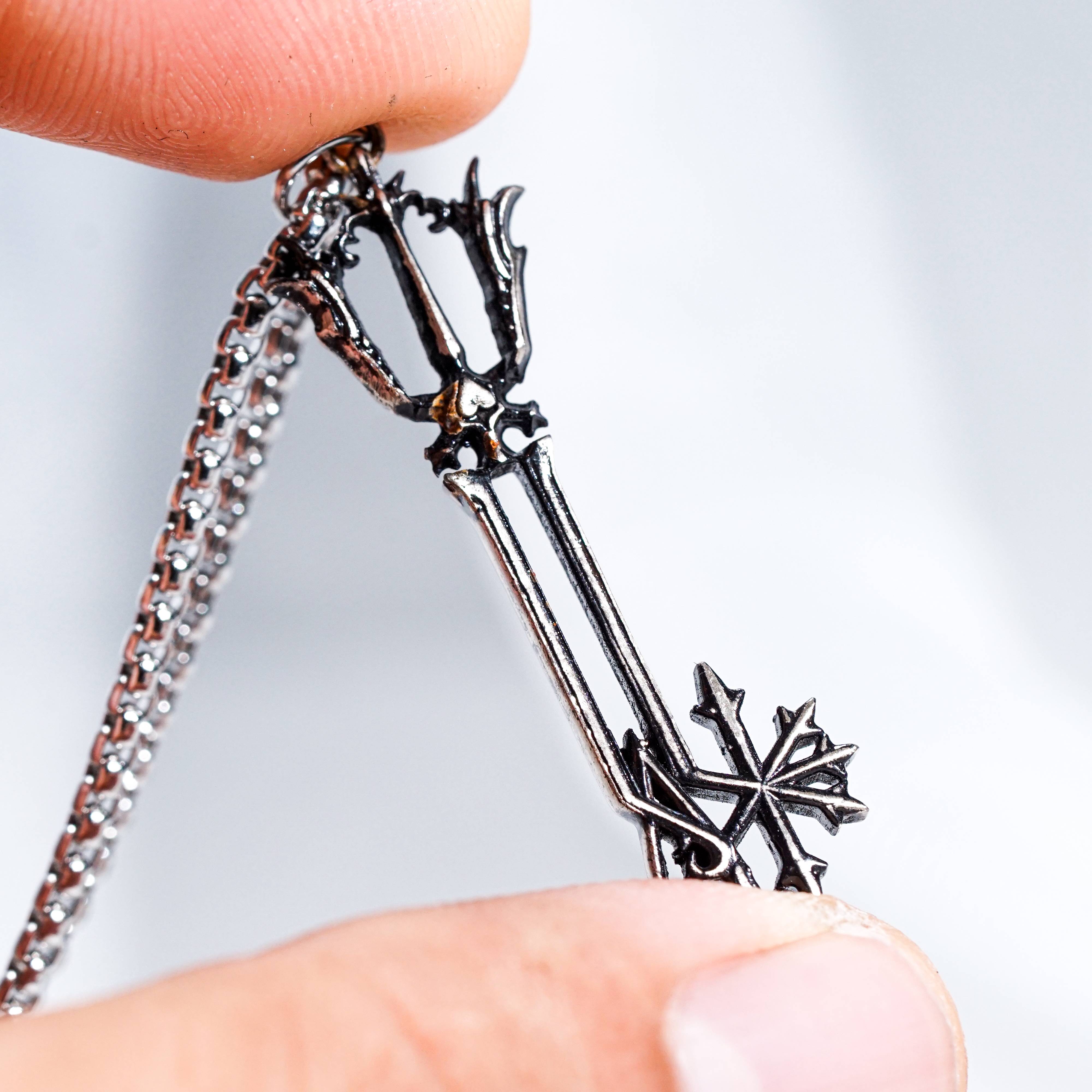 Kingdom Hearts Oathkeeper Keyblade Pendant, Keys 950 Silver Necklace, Limited Edition Silver Jewelry for Kingdom Hearts Fans 7 - EternaSilver DSC08261 - EternaSilver