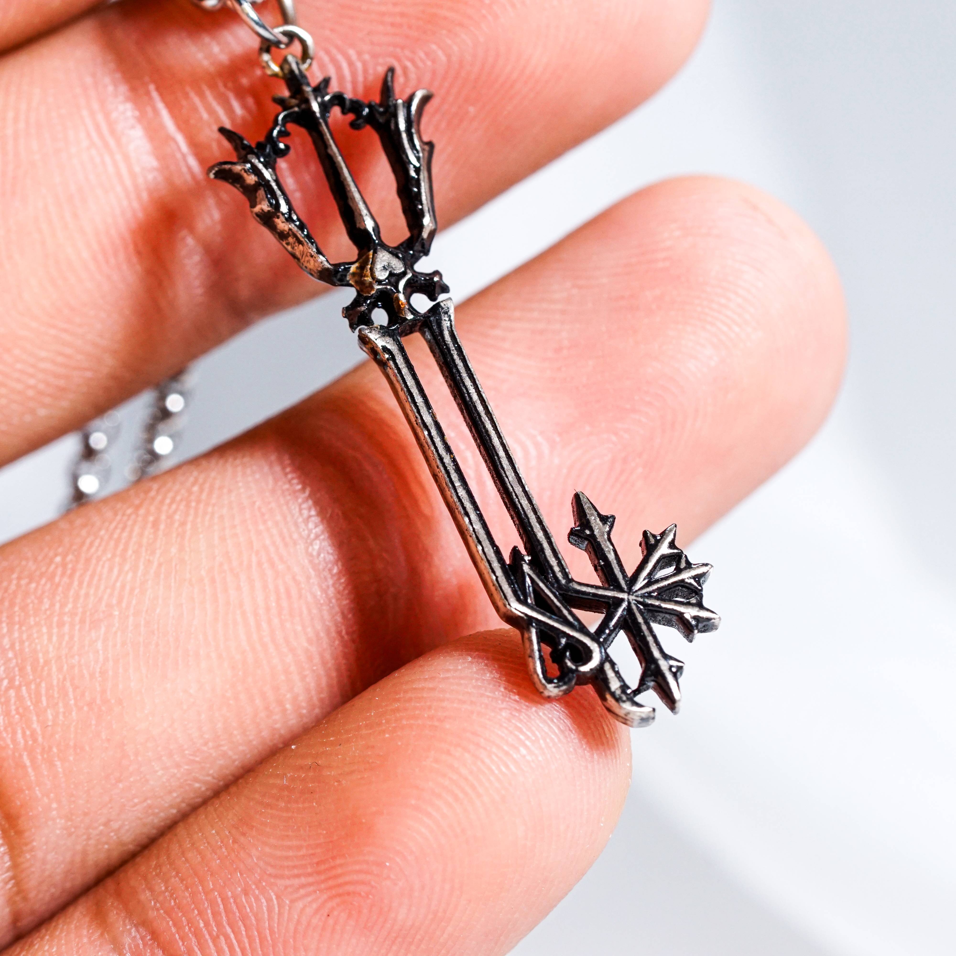 Kingdom Hearts Oathkeeper Keyblade Pendant, Keys 950 Silver Necklace, Limited Edition Silver Jewelry for Kingdom Hearts Fans 6 - EternaSilver DSC08262 - EternaSilver