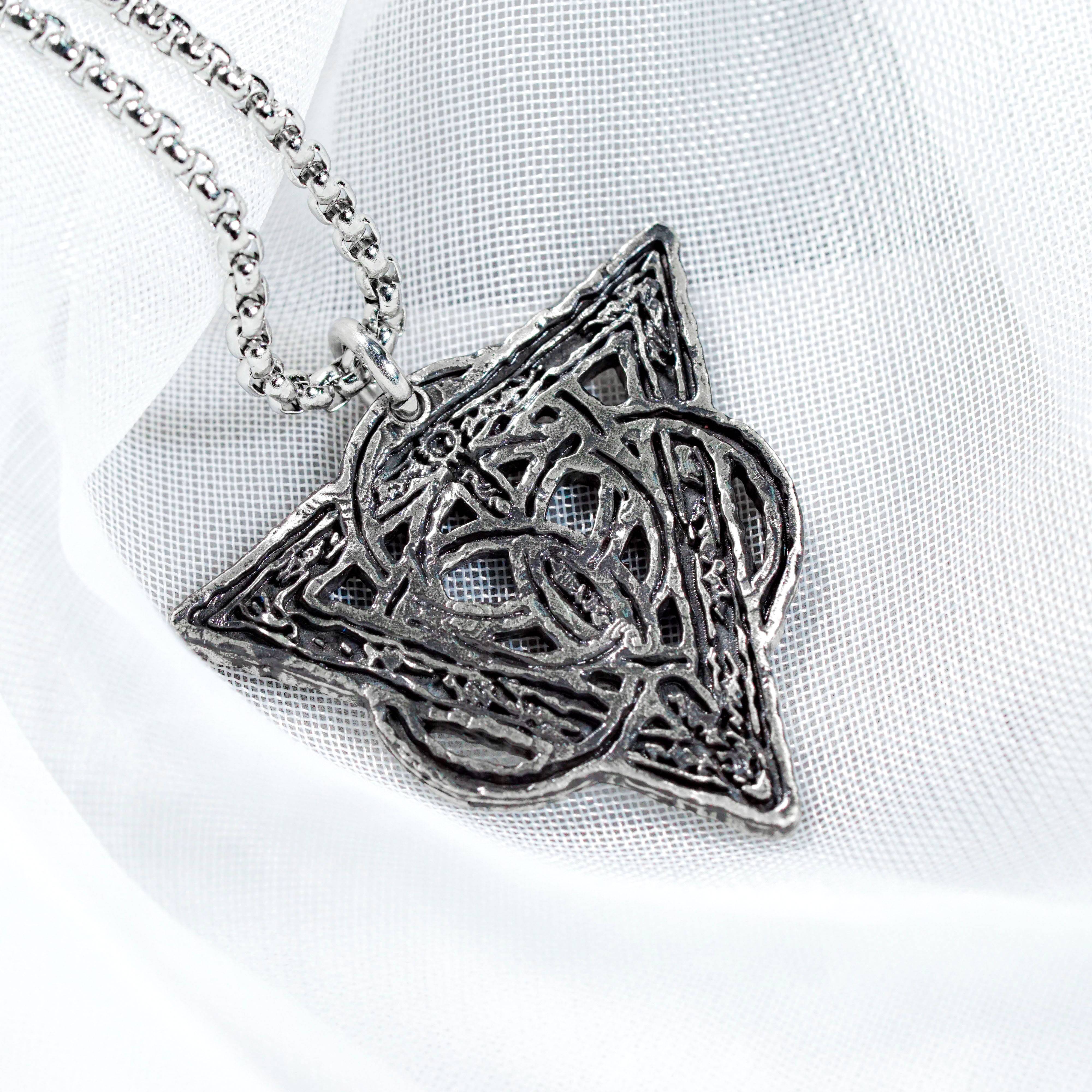 Golden Order Seal Necklace, Handmade 950 Silver Pendant Inspired by Elden Ring, Godfrey, and The Erdtree 6 - EternaSilver DSC08645 - EternaSilver