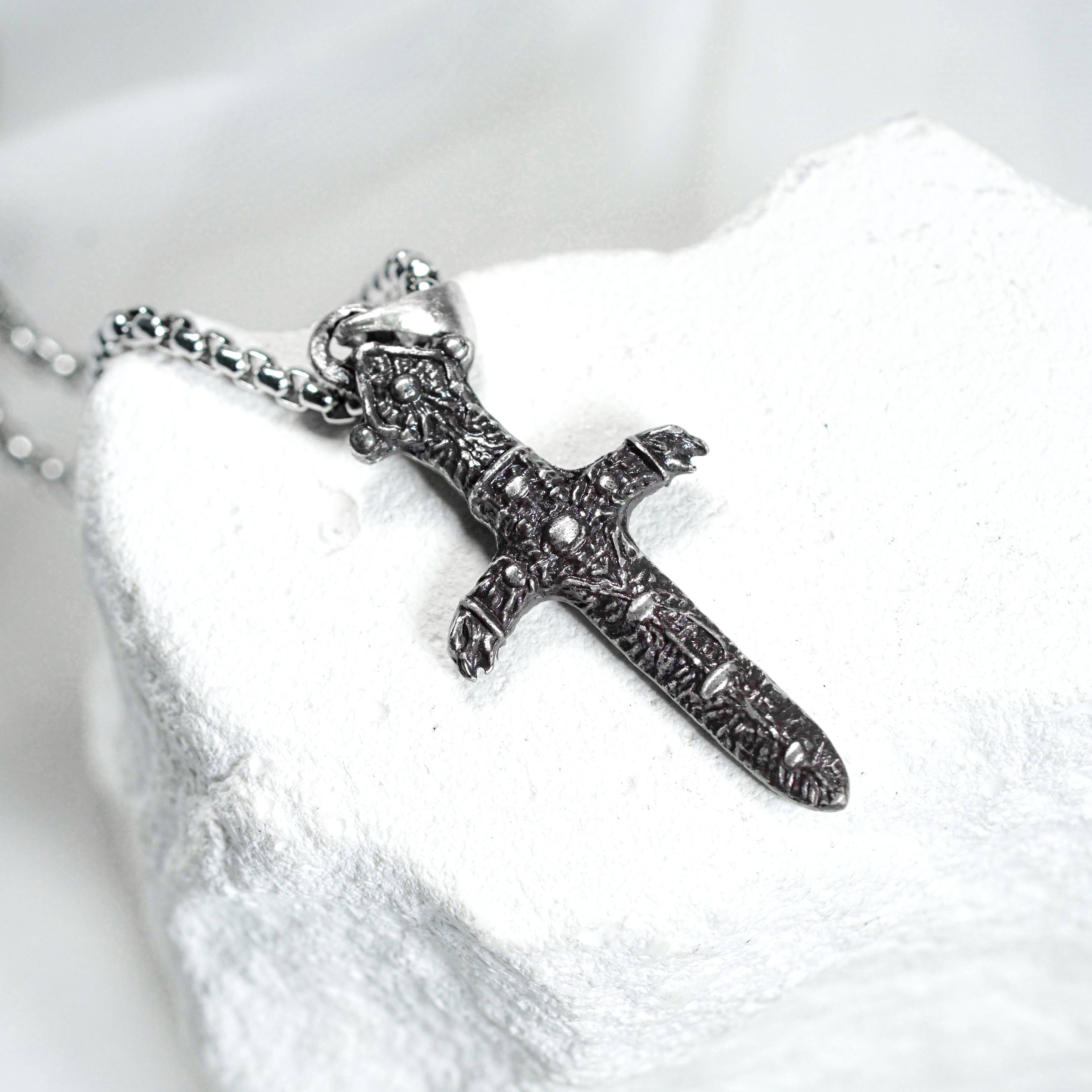 Elden Ring Stonesword Key Silver Necklace, Handcrafted 950 Silver Elden Ring Pendant, Elden Ring Jewelry, Gift for Gamers 7 - EternaSilver DSC08674 - EternaSilver