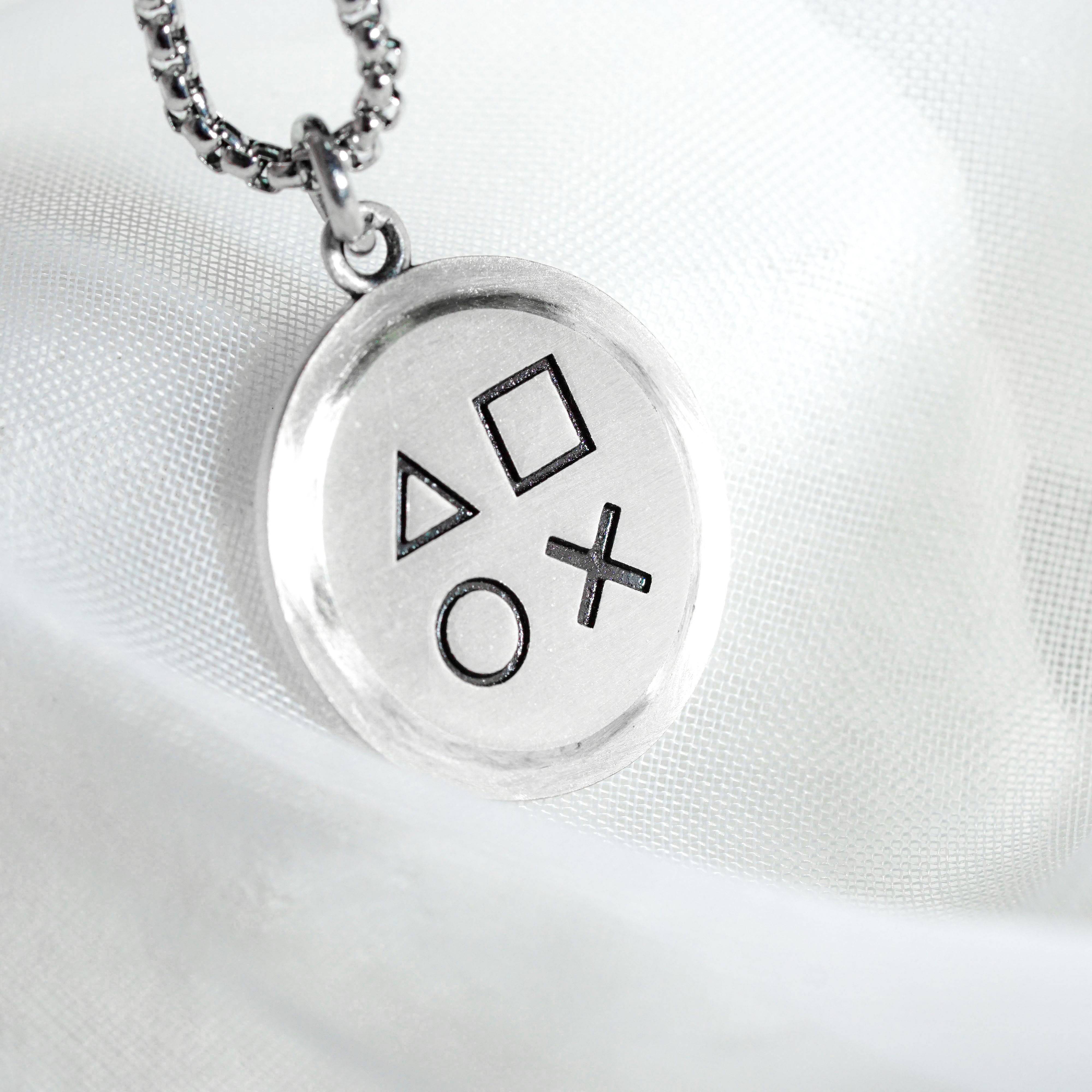 Astro Bot Coin Necklace, Silver 950 Jewelry, PS5 Gaming Coin Necklace, Perfect Sony Fan Gift for Him, Gift for Fans 11 - EternaSilver DSC08688 - EternaSilver
