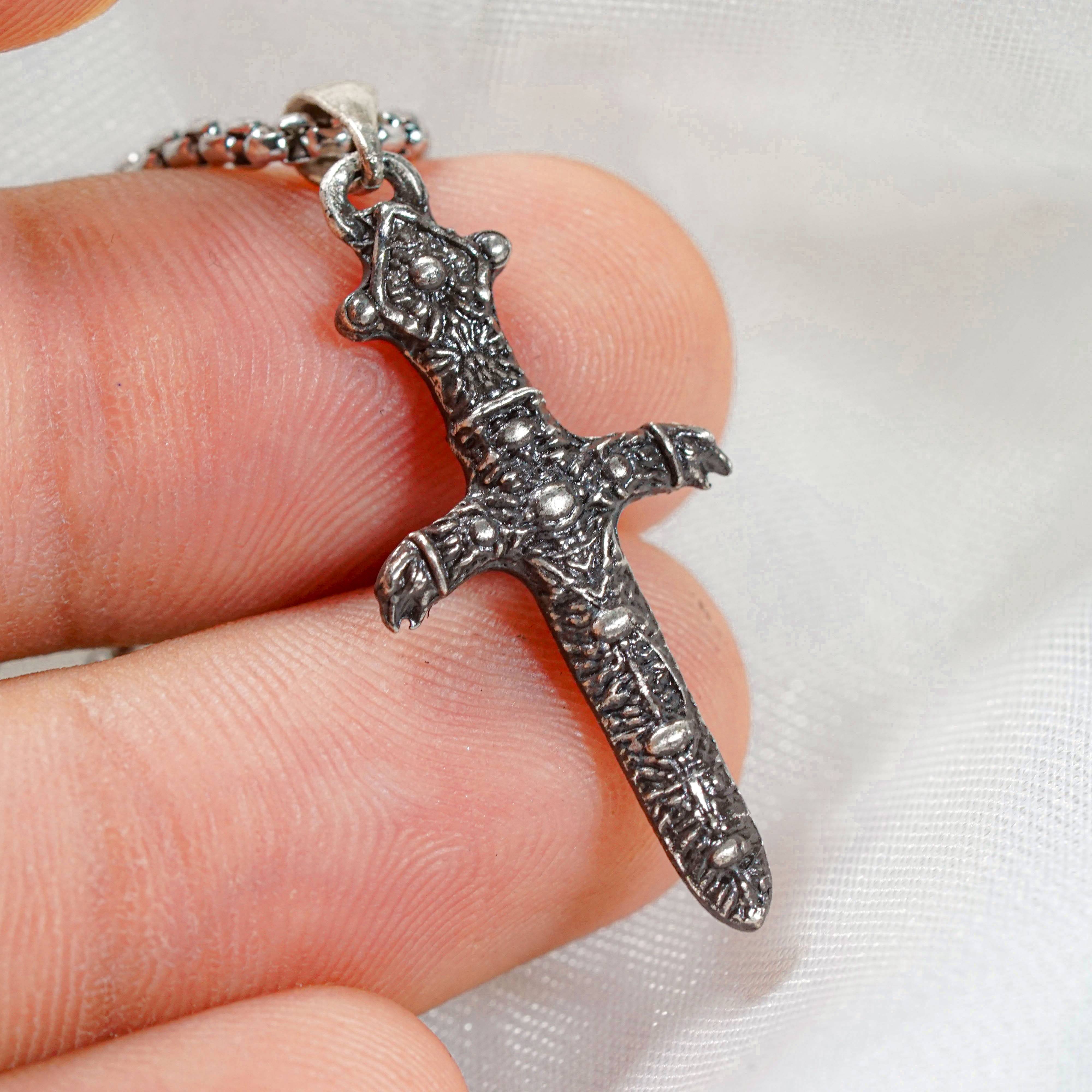 Elden Ring Stonesword Key Silver Necklace, Handcrafted 950 Silver Elden Ring Pendant, Elden Ring Jewelry, Gift for Gamers 6 - EternaSilver DSC08749 - EternaSilver