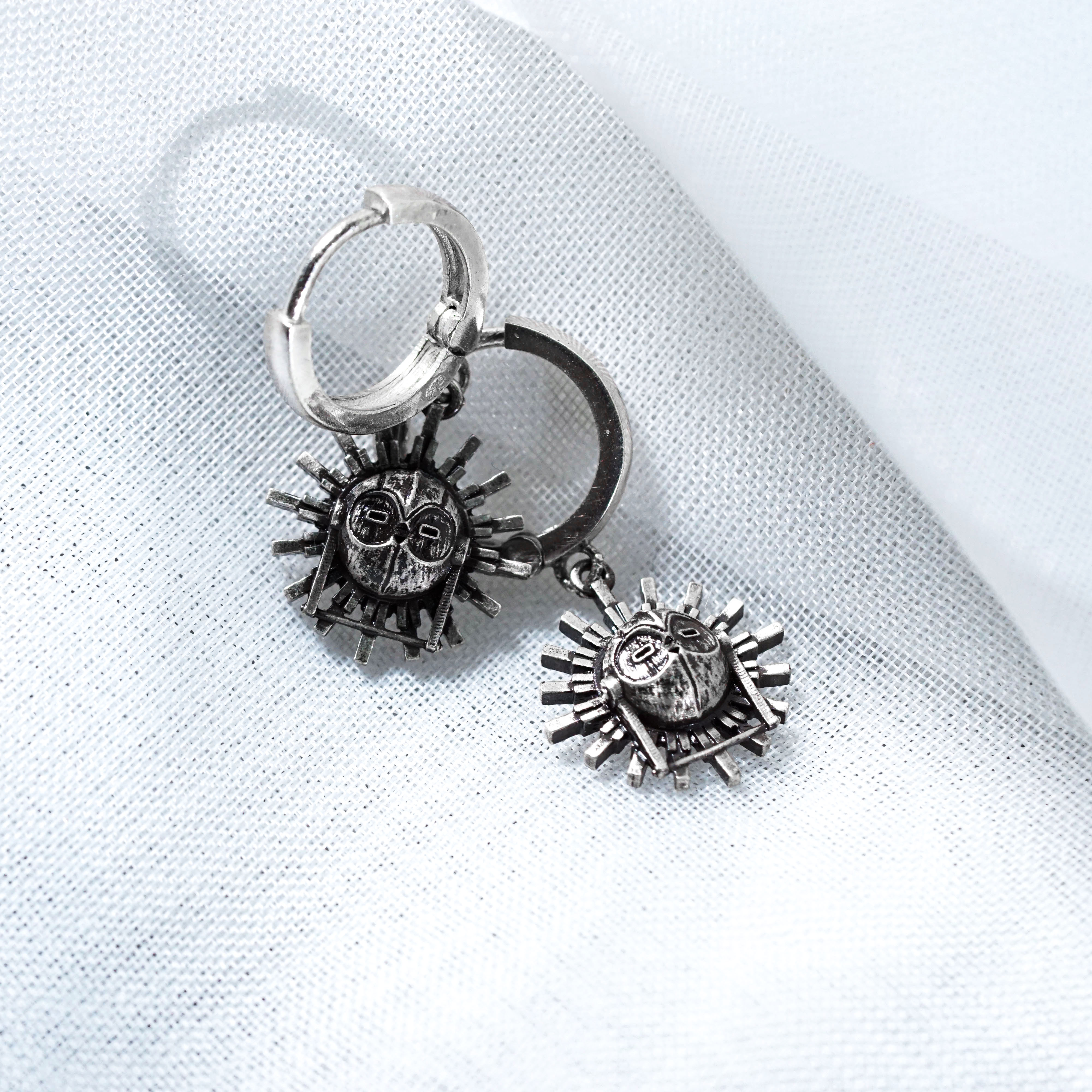 Esquie Mask Earrings, Clair Obscur Expedition 33 Inspired Handmade 950 Silver Earrings, Fantasy Jewelry Gift for Gamers and Collectors 3 - EternaSilver DSC00756 - EternaSilver