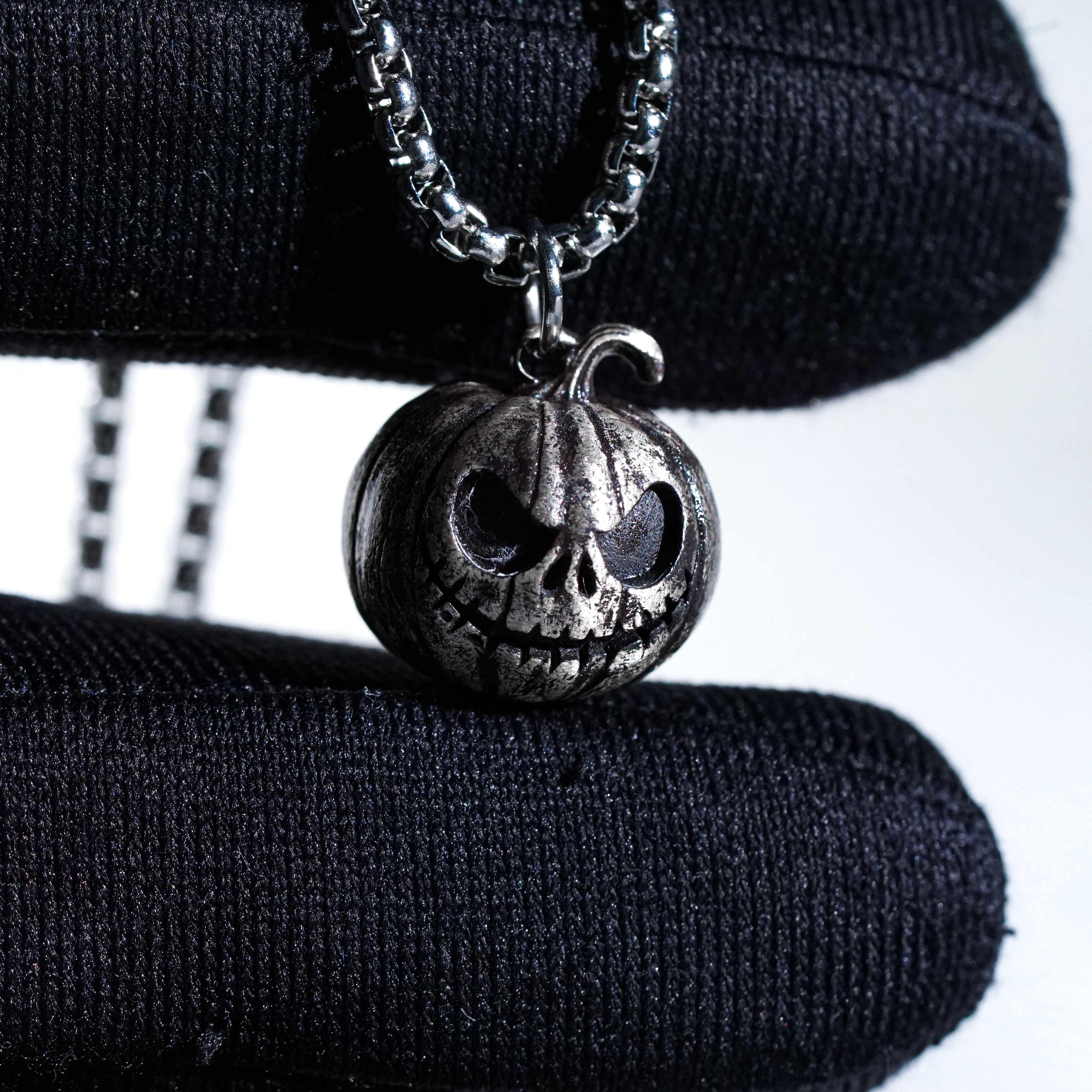 Pumpkin Jack Necklace, Handmade 950 Silver Halloween Pendant, Nightmare Before Christmas Inspired Jewelry, Gothic Gift for Fans and Collectors 7 - EternaSilver DSC00779 - EternaSilver