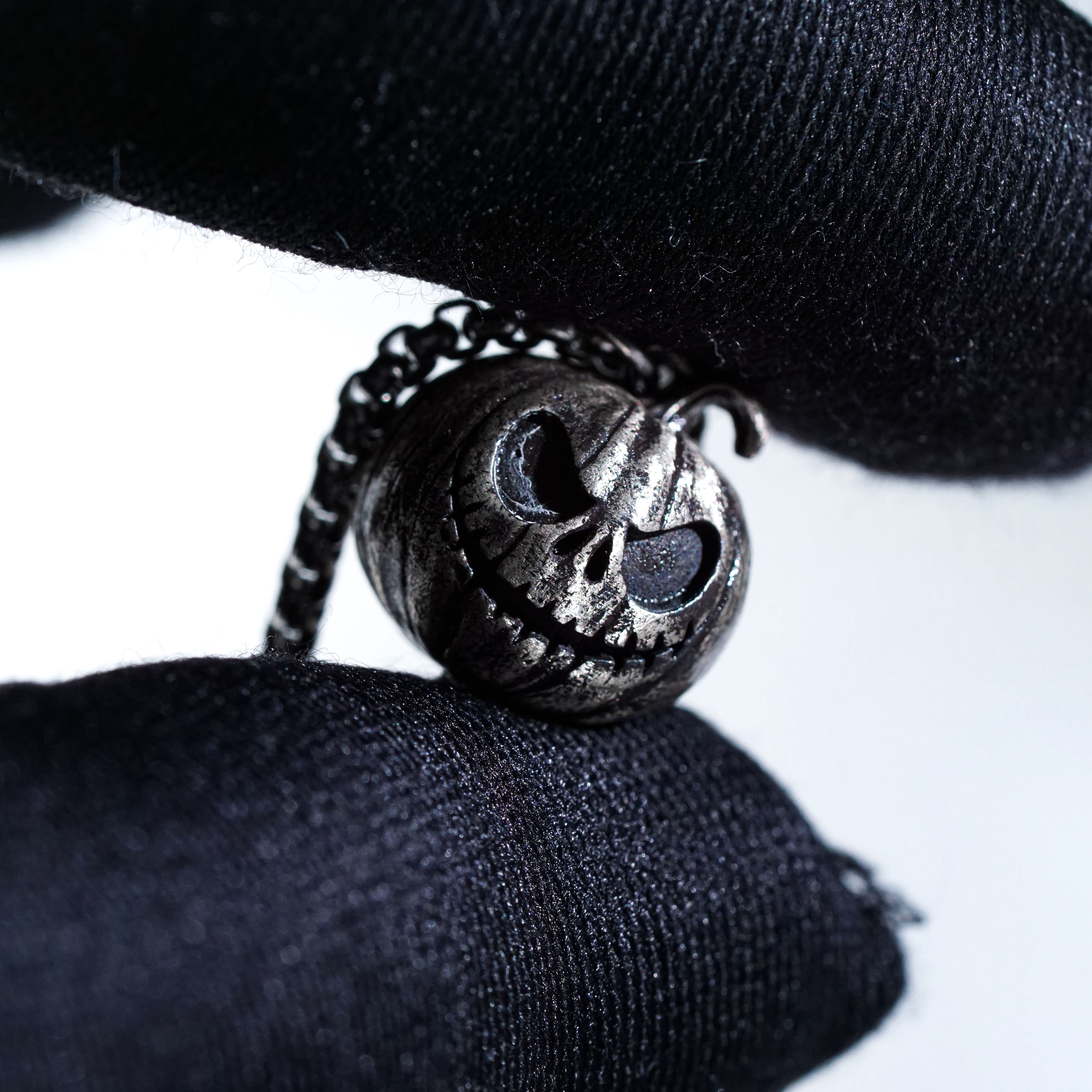 Pumpkin Jack Necklace, Handmade 950 Silver Halloween Pendant, Nightmare Before Christmas Inspired Jewelry, Gothic Gift for Fans and Collectors 9 - EternaSilver DSC00781 - EternaSilver