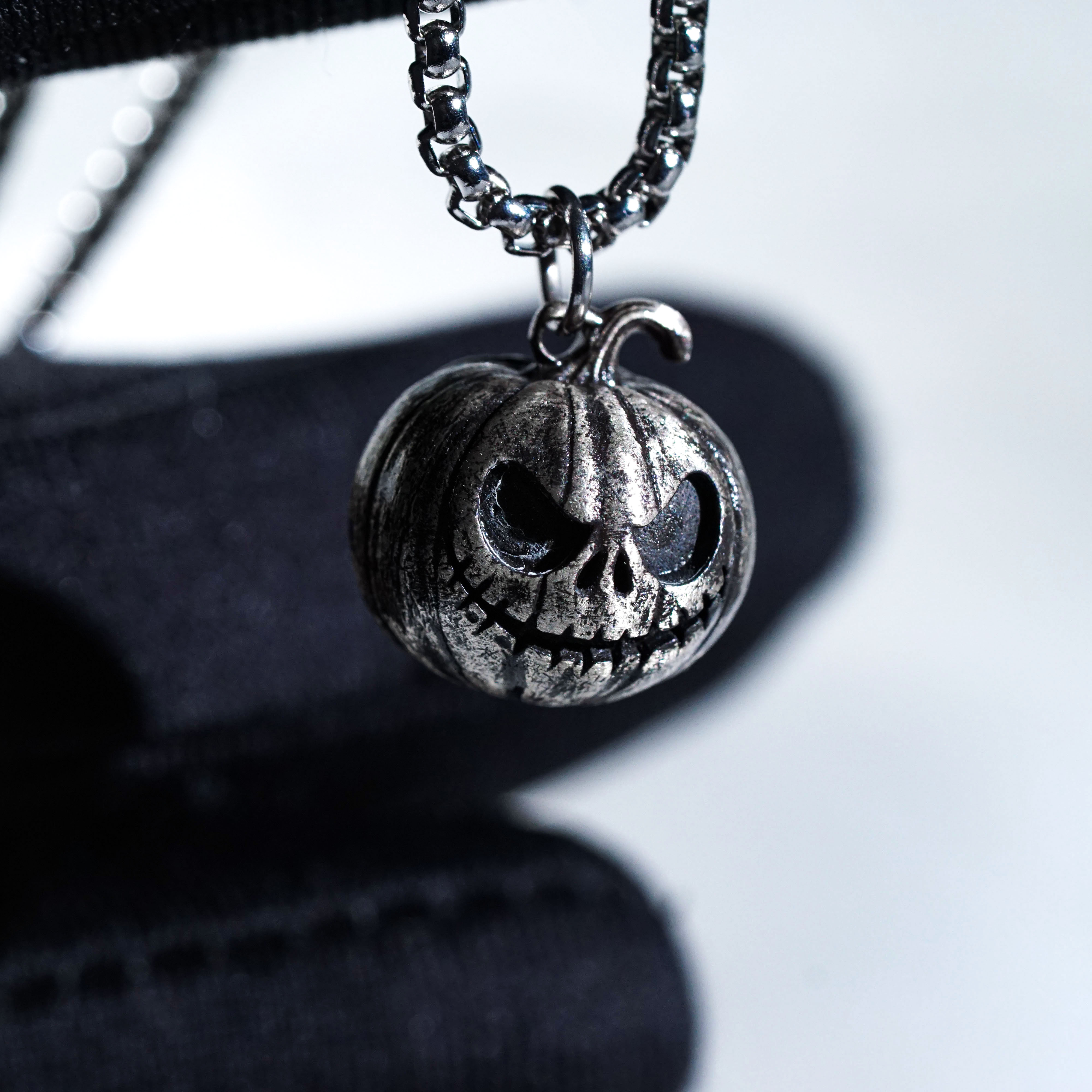 Pumpkin Jack Necklace, Handmade 950 Silver Halloween Pendant, Nightmare Before Christmas Inspired Jewelry, Gothic Gift for Fans and Collectors 10 - EternaSilver DSC00782 - EternaSilver