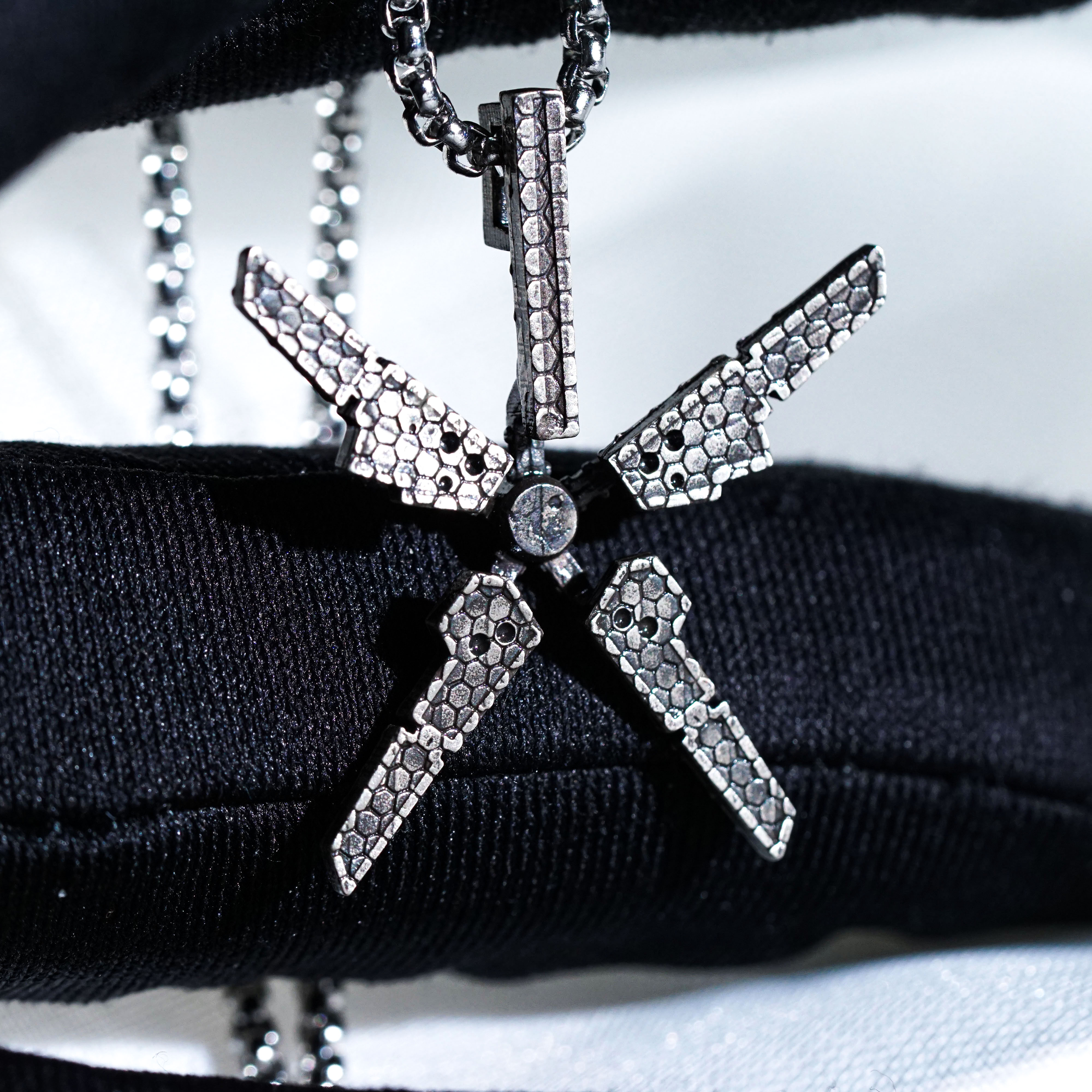 Odradek Scanner Necklace, Death Stranding Inspired Handmade 950 Silver Pendant, Sci-Fi Jewelry Gift for Gamers and Collectors 6 - EternaSilver DSC00826 - EternaSilver