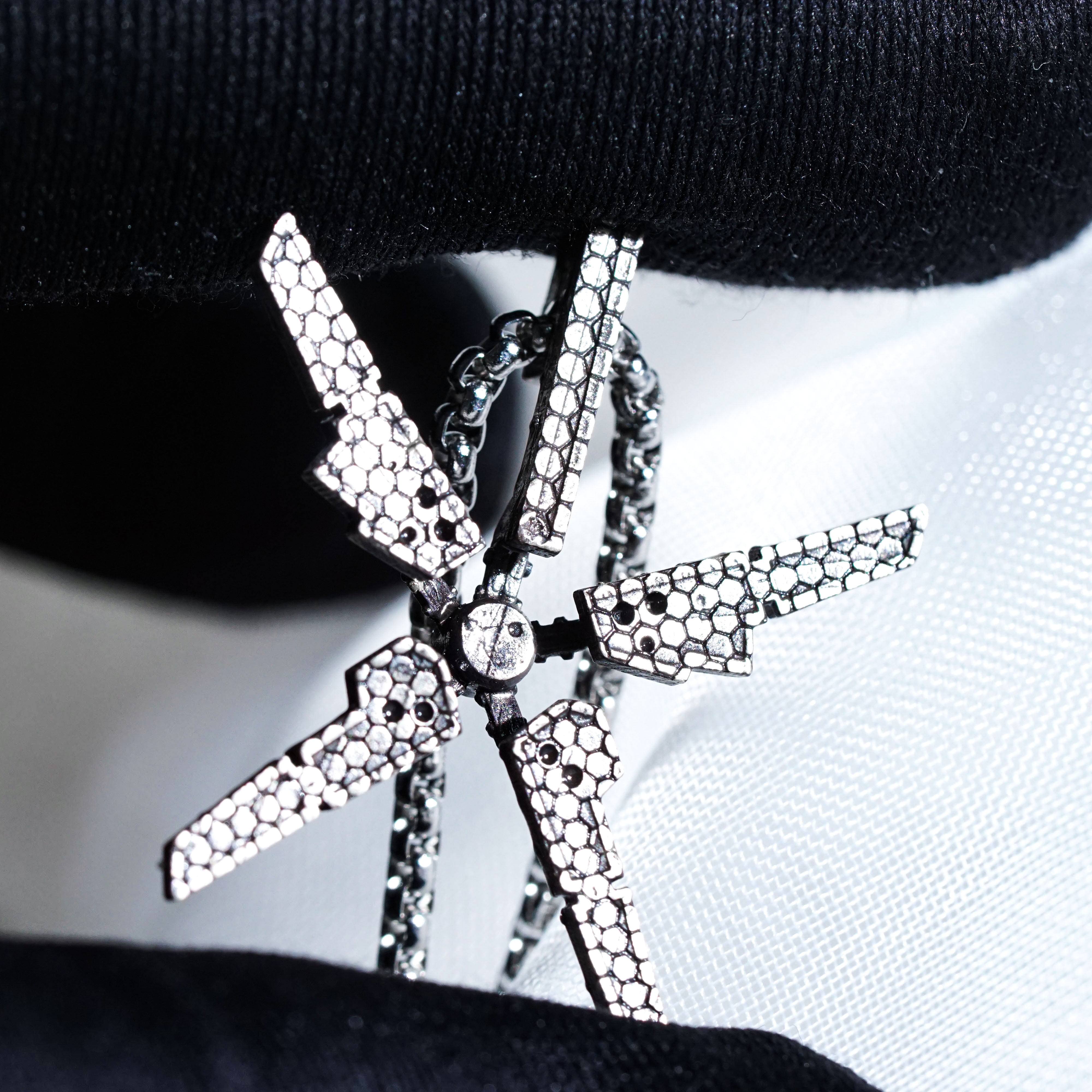 Odradek Scanner Necklace, Death Stranding Inspired Handmade 950 Silver Pendant, Sci-Fi Jewelry Gift for Gamers and Collectors 7 - EternaSilver DSC00827 - EternaSilver