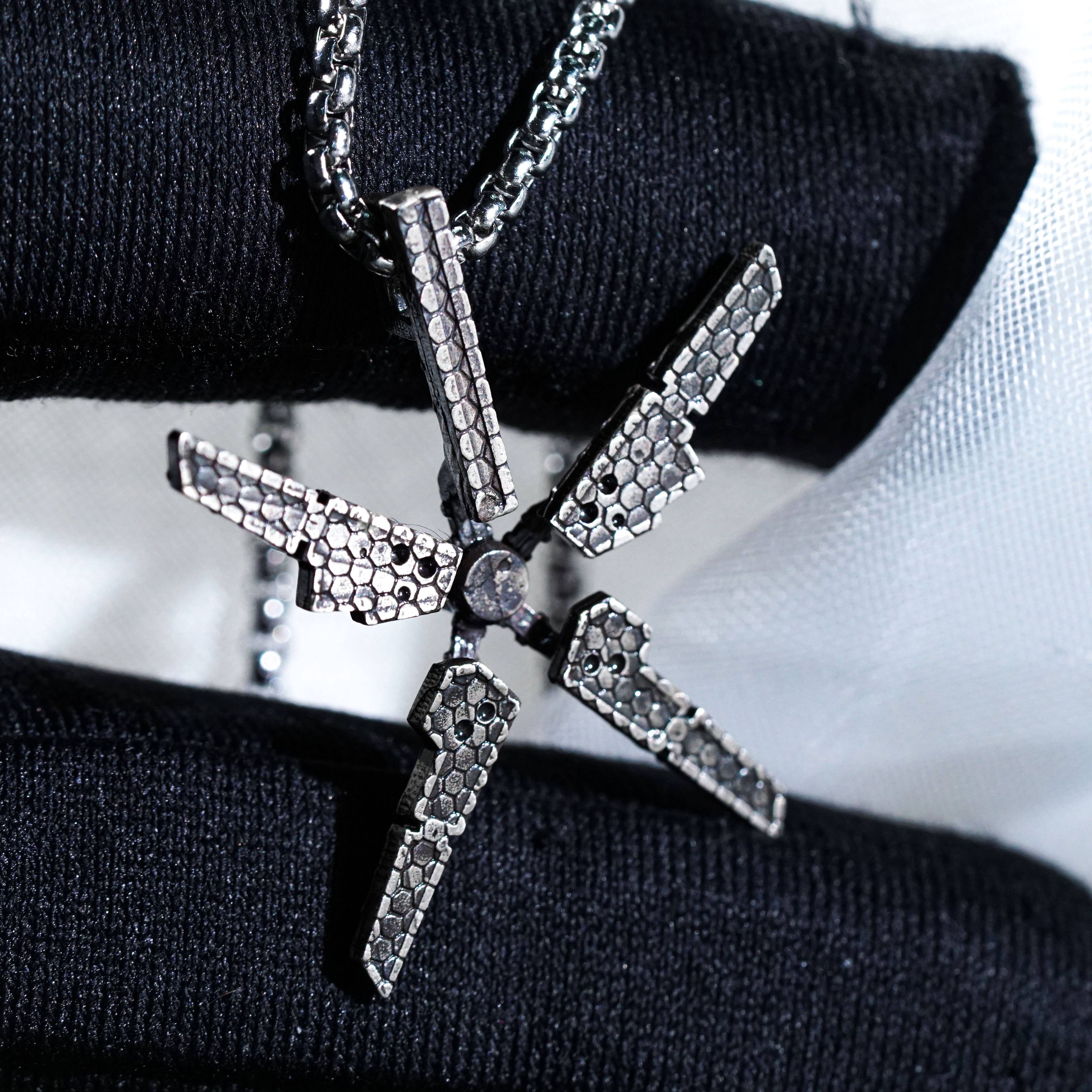 Odradek Scanner Necklace, Death Stranding Inspired Handmade 950 Silver Pendant, Sci-Fi Jewelry Gift for Gamers and Collectors 10 - EternaSilver DSC00830 - EternaSilver