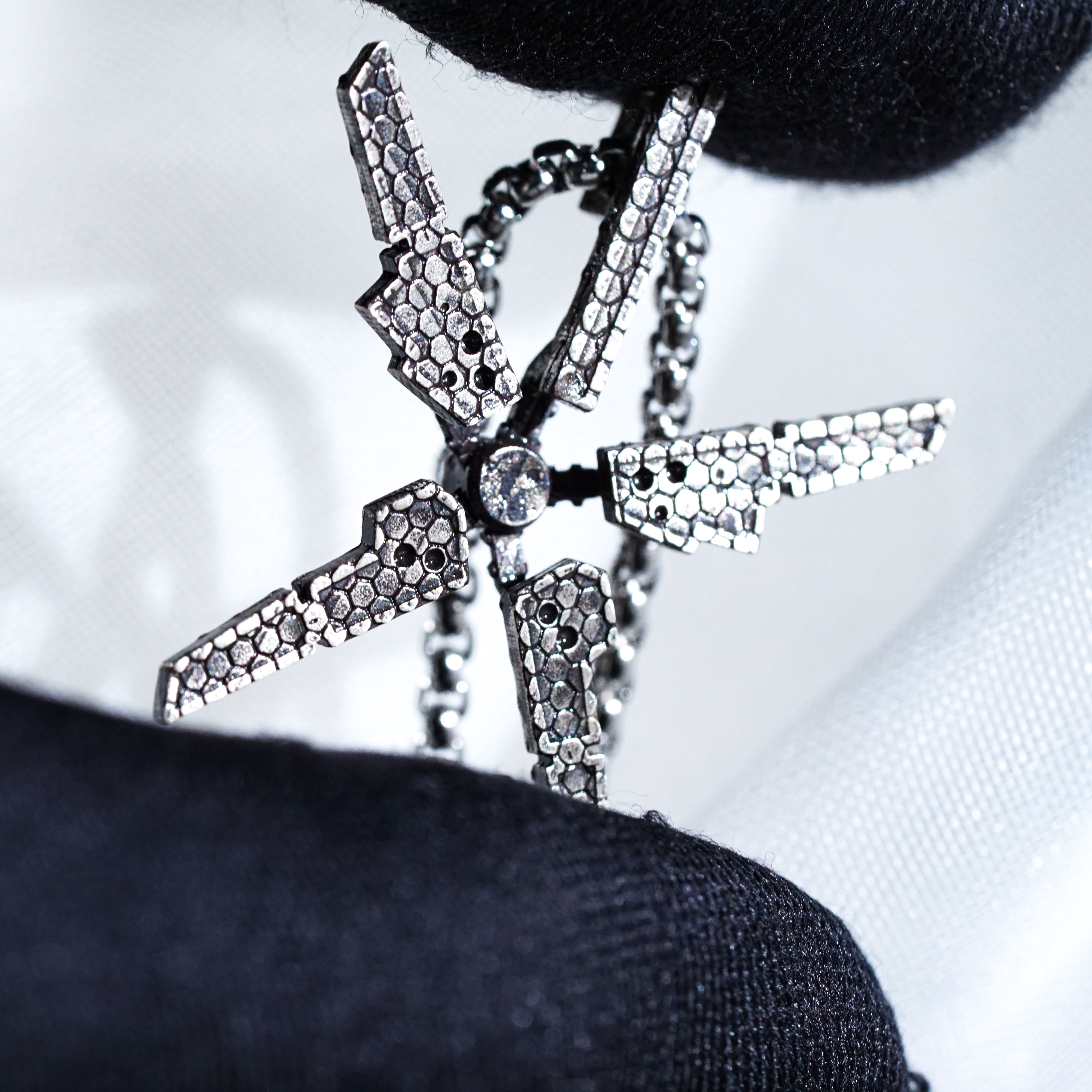 Odradek Scanner Necklace, Death Stranding Inspired Handmade 950 Silver Pendant, Sci-Fi Jewelry Gift for Gamers and Collectors 11 - EternaSilver DSC00831 - EternaSilver