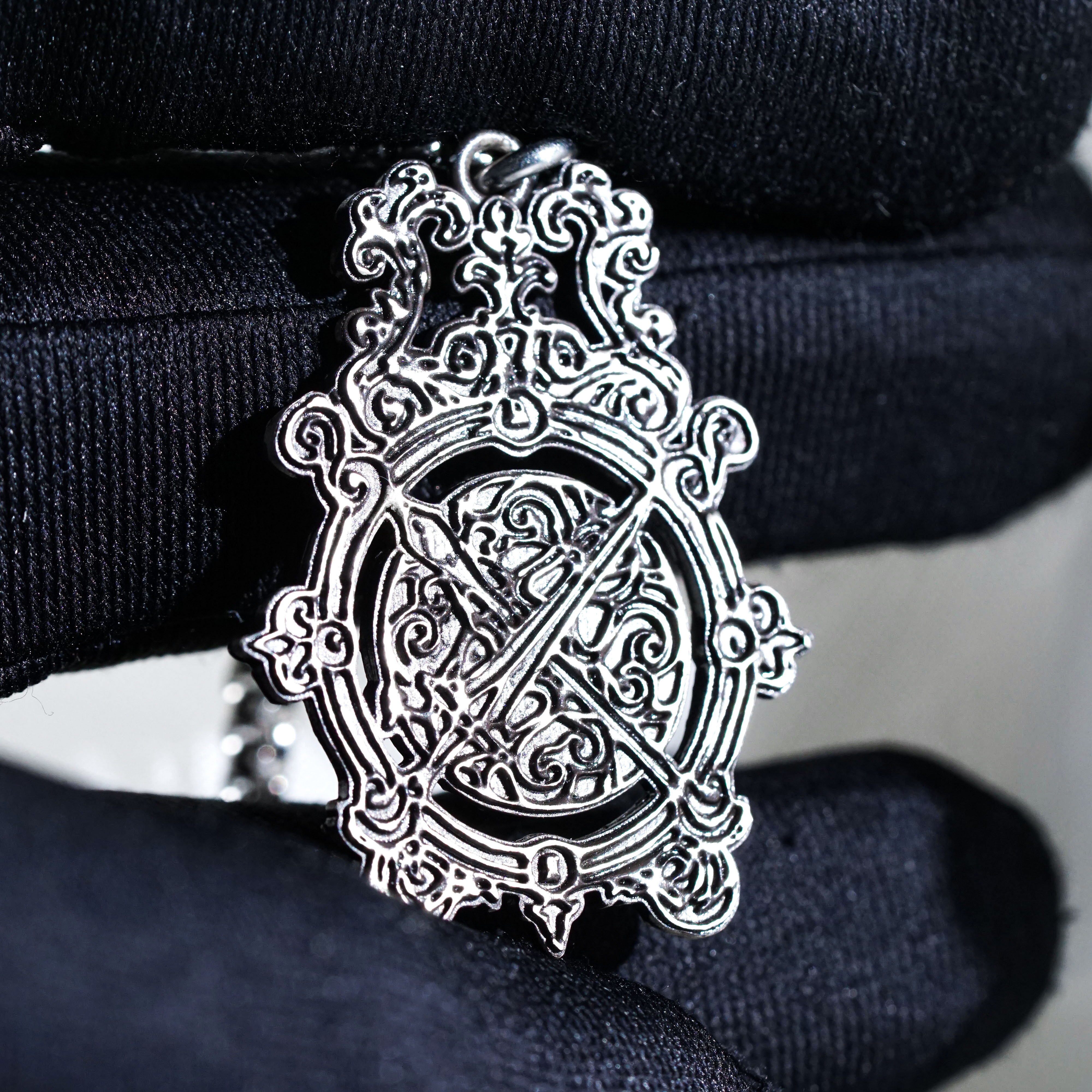 Carian Royal Family Necklace, Elden Ring Inspired Handmade 950 Silver Pendant, Lunar Sorcery Faction Jewelry Gift for Gamers and Collectors
