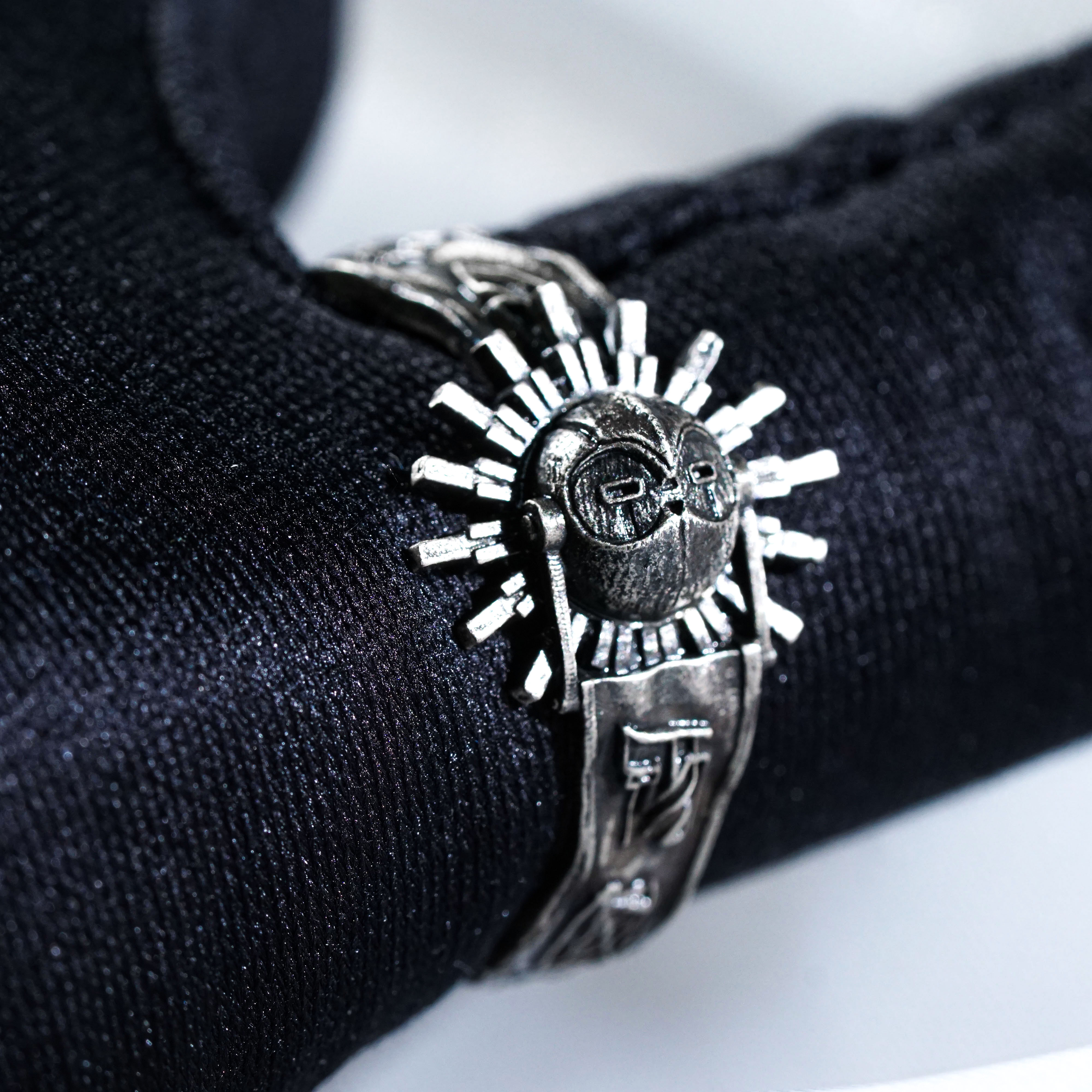 Esquie Mask Ring, Clair Obscur Expedition 33 Inspired Handmade 950 Silver Ring, Fantasy Jewelry Gift for Gamers and Collectors 7 - EternaSilver DSC00897 - EternaSilver