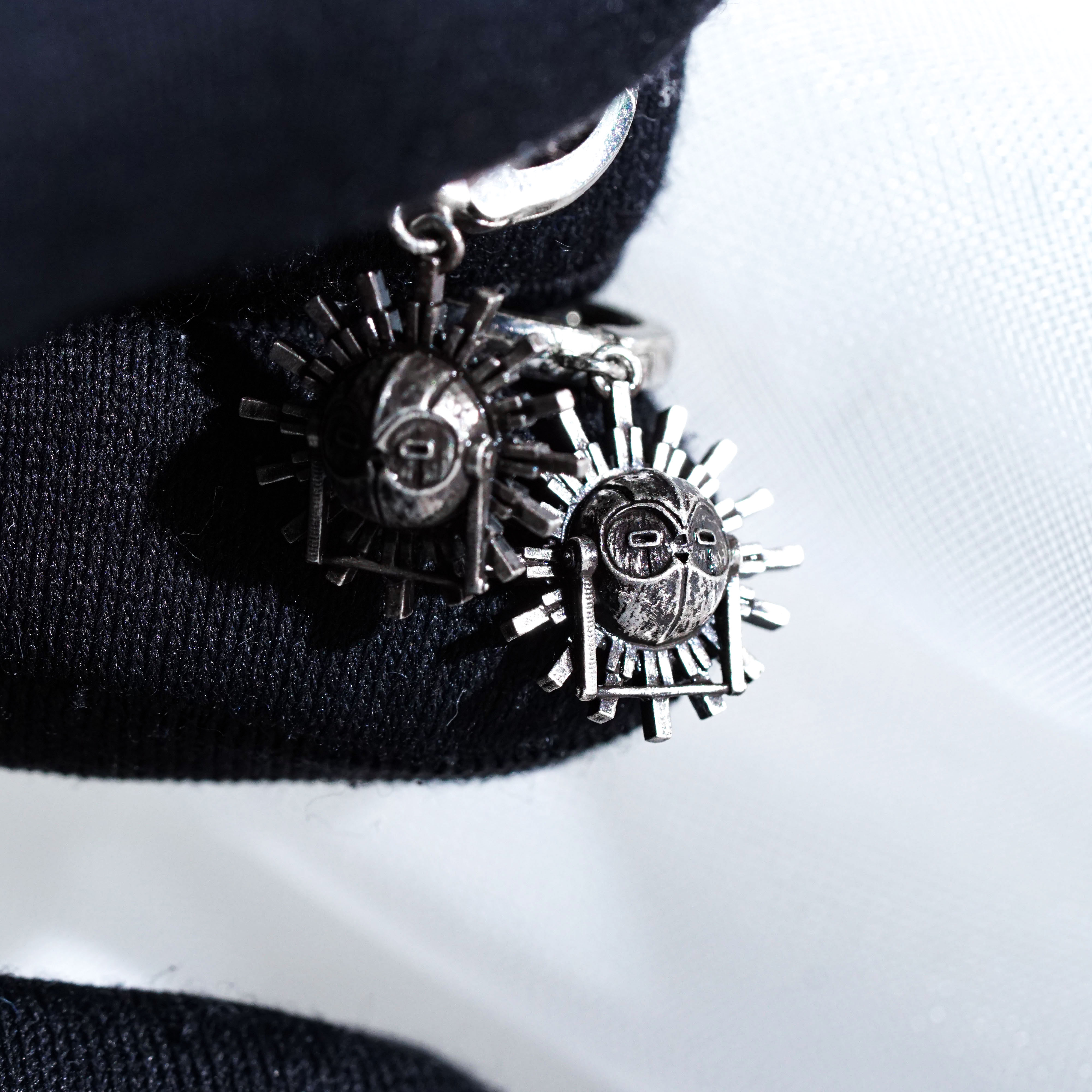 Esquie Mask Earrings, Clair Obscur Expedition 33 Inspired Handmade 950 Silver Earrings, Fantasy Jewelry Gift for Gamers and Collectors 10 - EternaSilver DSC00921 - EternaSilver