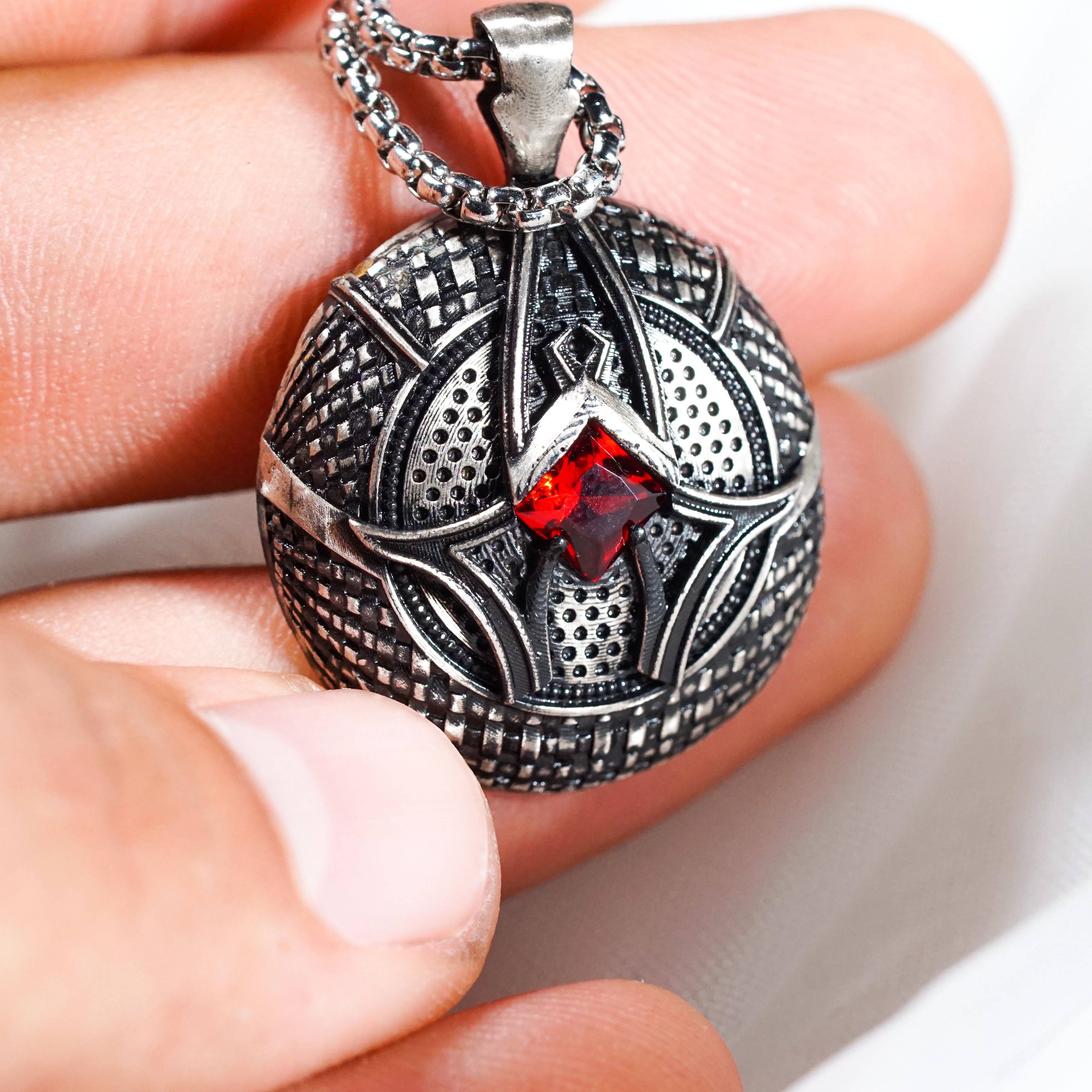 Fanmade Unflinching Protector Amulet, Baldur's Gate 3 Handmade Silver 950 Necklace, Perfect BG3 Amulet for DnD and RPG Fans 5 - EternaSilver DSC09059 - EternaSilver