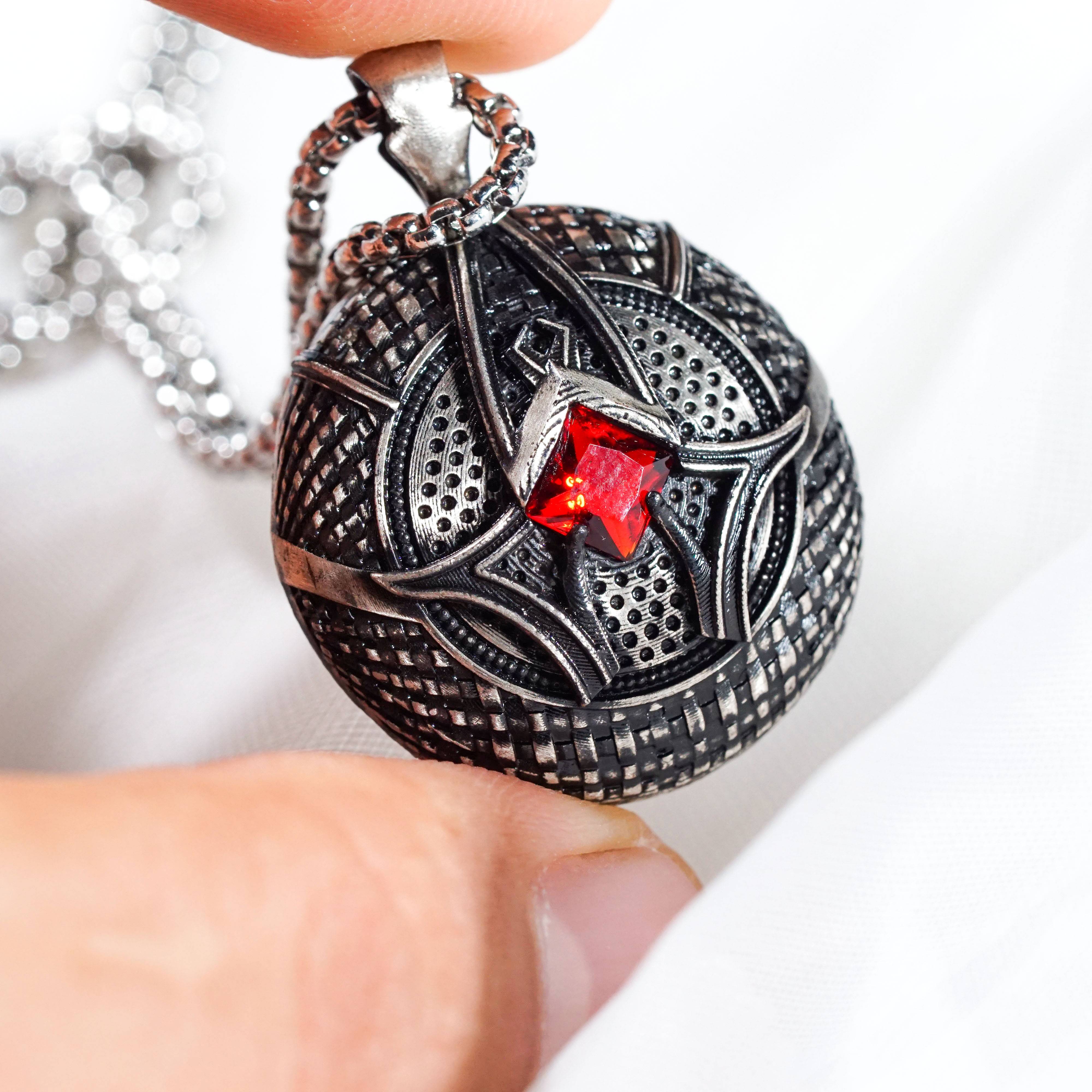 Fanmade Unflinching Protector Amulet, Baldur's Gate 3 Handmade Silver 950 Necklace, Perfect BG3 Amulet for DnD and RPG Fans 6 - EternaSilver DSC09060 - EternaSilver